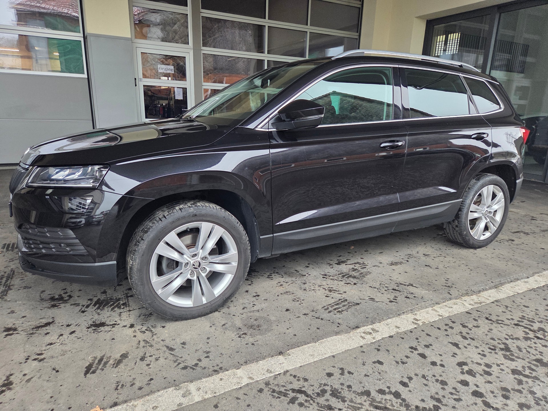 SKODA Karoq 2.0 TDI CR Smile 4x4 DSG-image-12