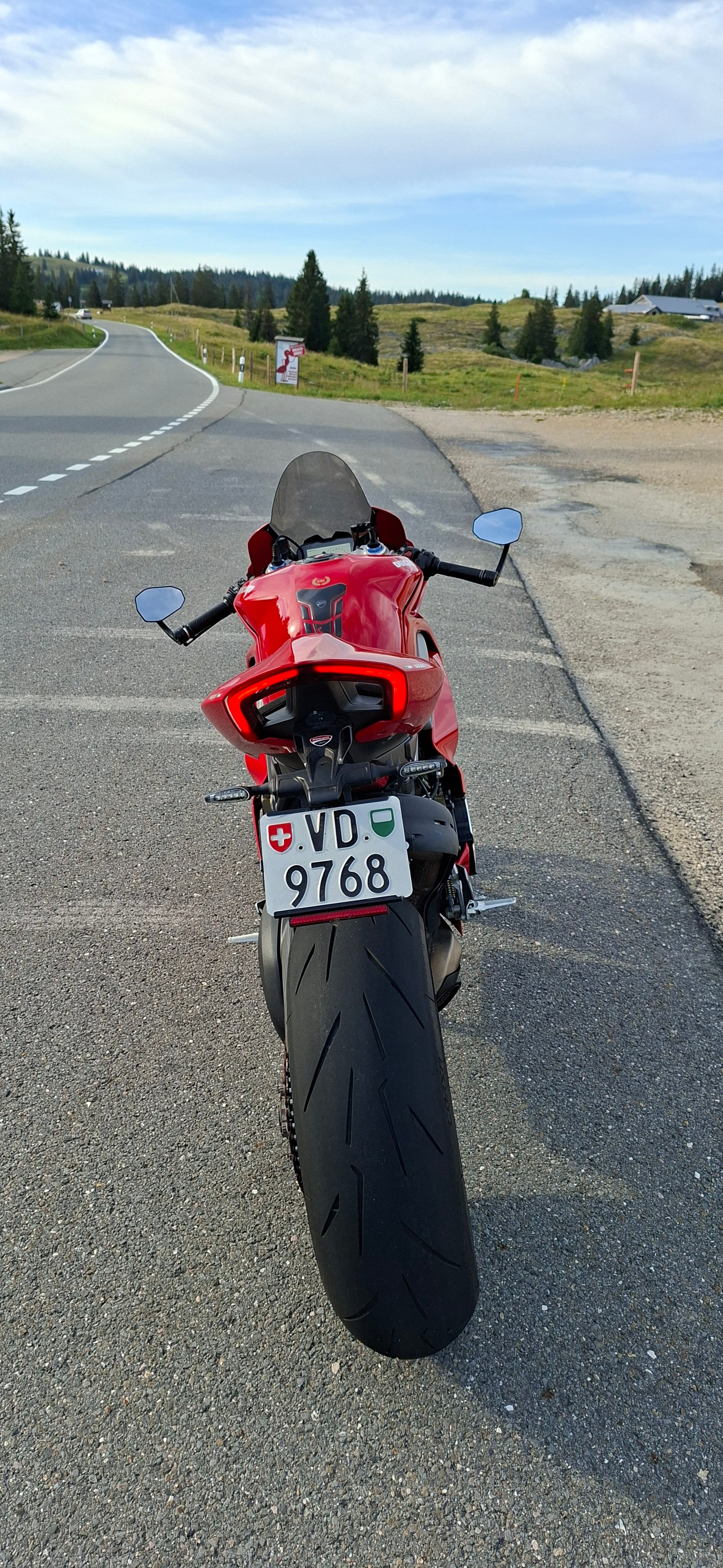 DUCATI Panigale 1103 V4 S-image-4