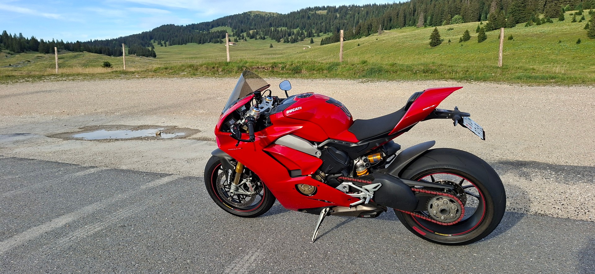 DUCATI Panigale 1103 V4 S-image-3