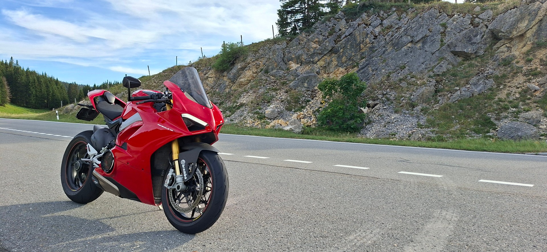 DUCATI Panigale 1103 V4 S-image-0