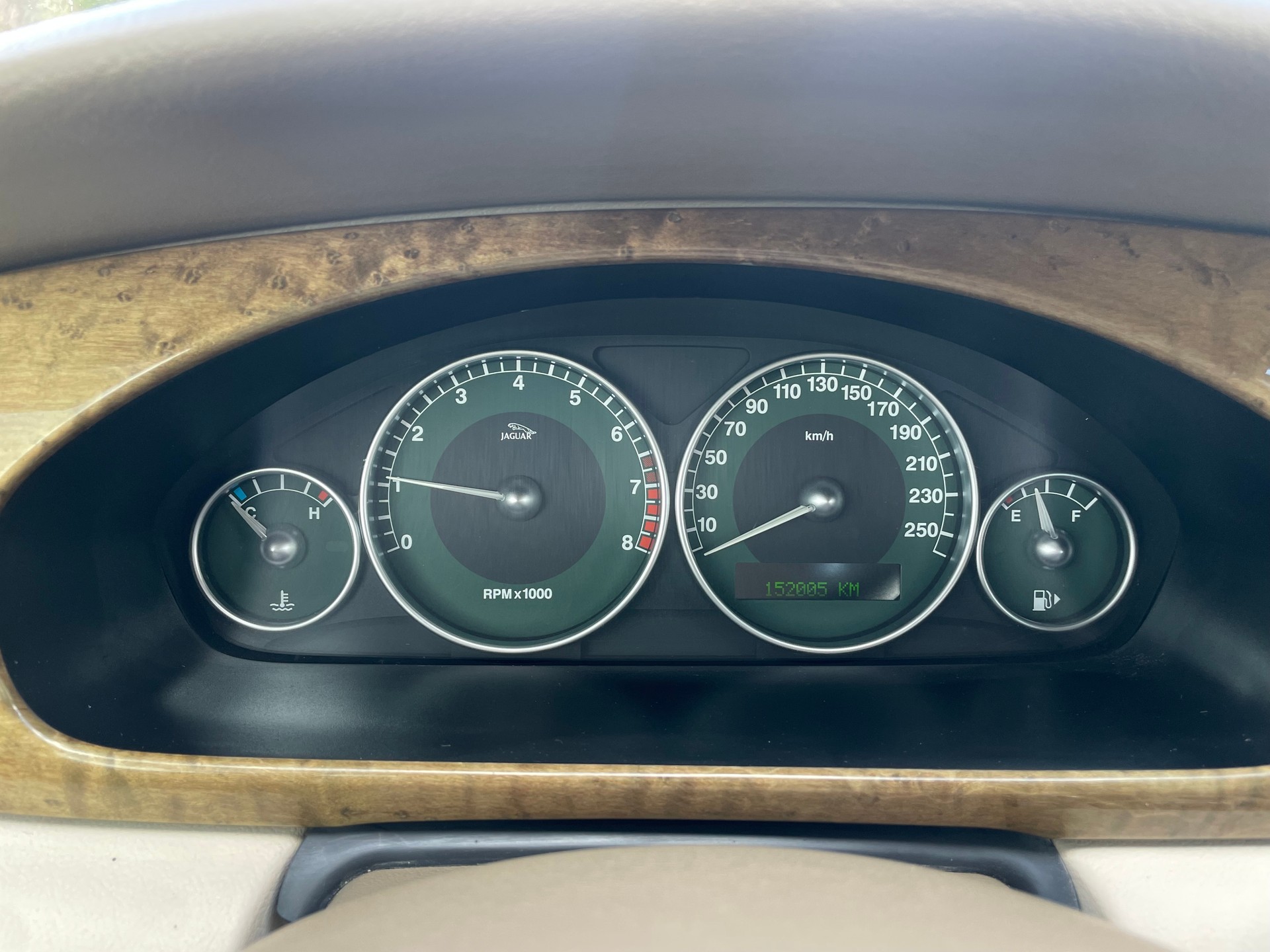 JAGUAR X-Type 3.0 V6 Traction4 Executive-image-11