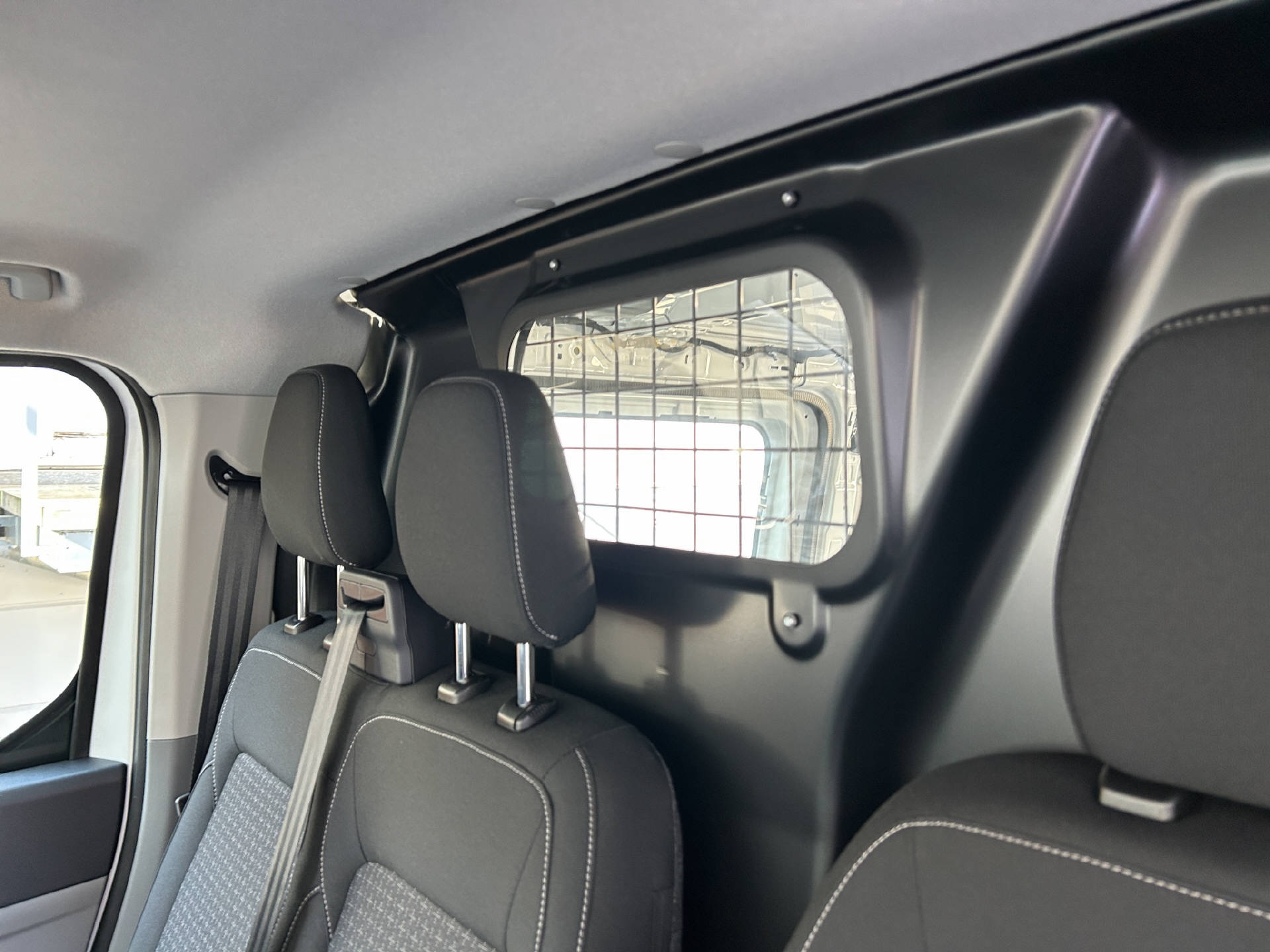 FORD Transit Custom Van 280 L1 2.0 EcoBlue 110 Trend-image-28
