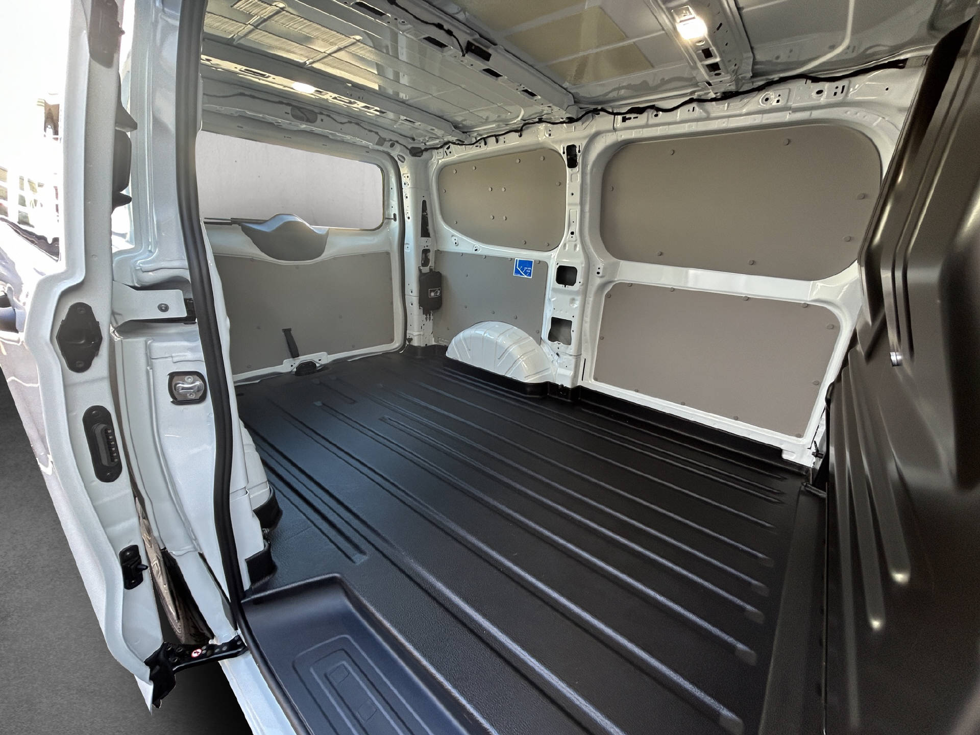 FORD Transit Custom Van 280 L1 2.0 EcoBlue 110 Trend-image-18