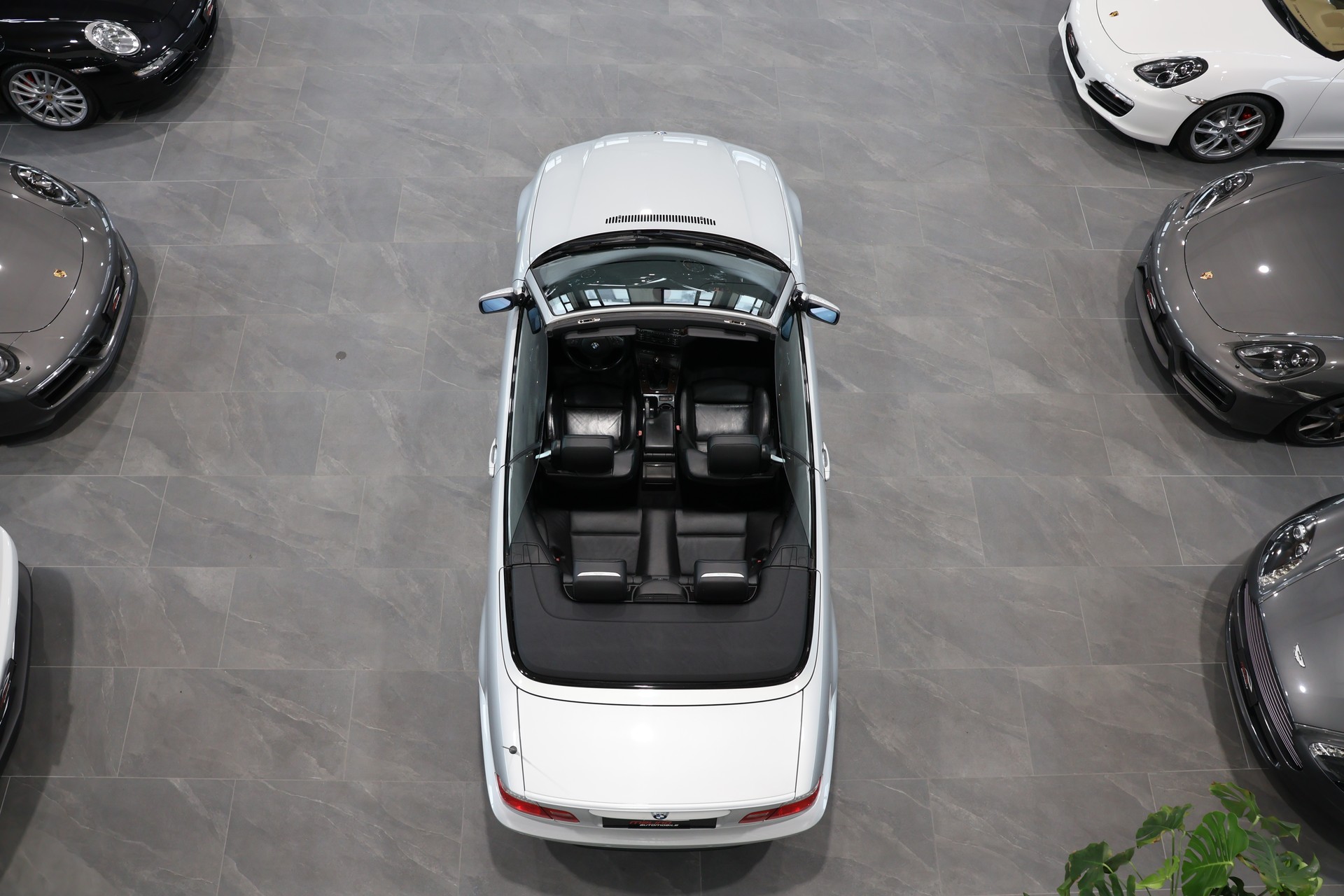 BMW 320Ci Cabriolet-image-7