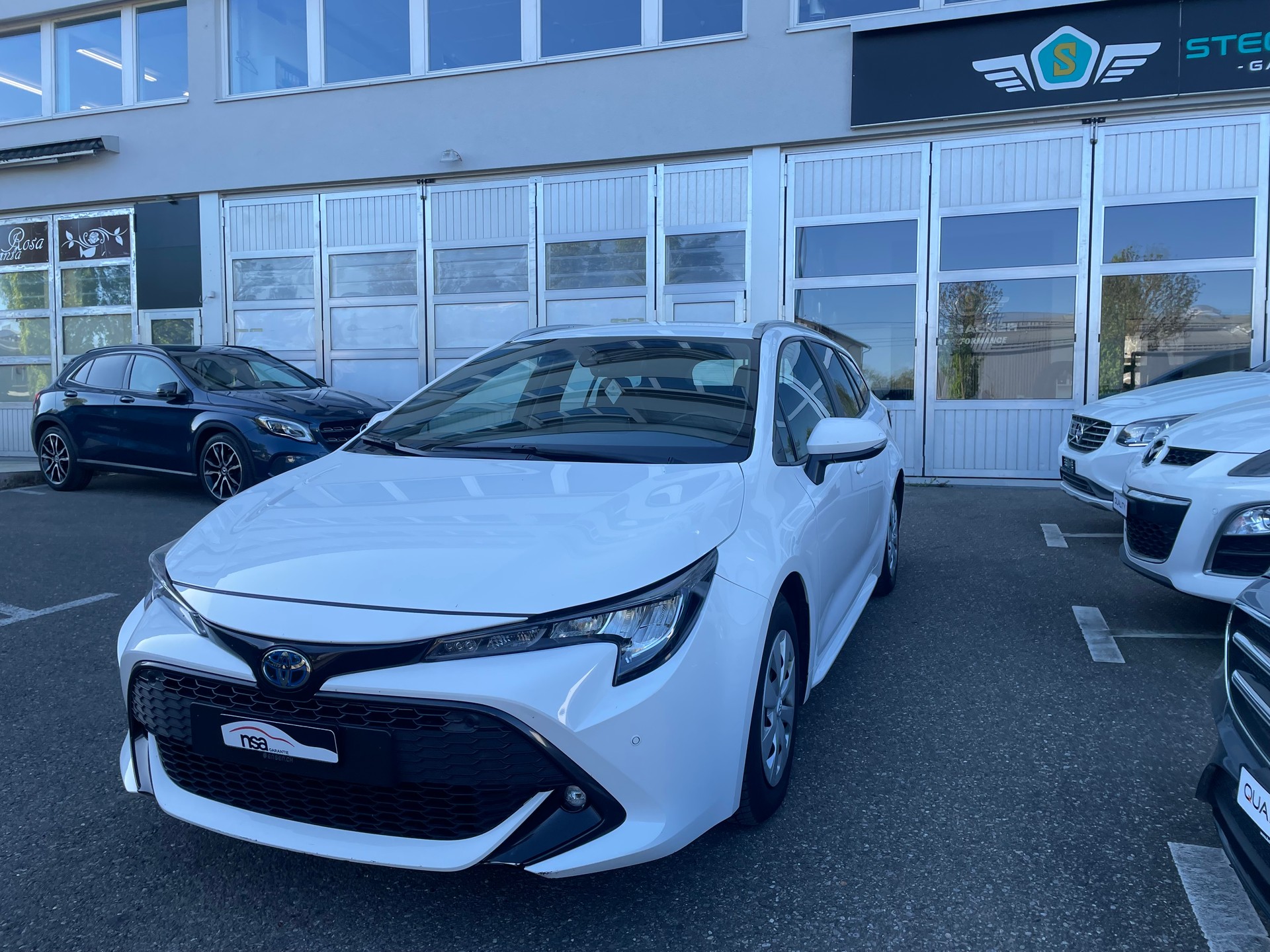 TOYOTA Corolla Touring Sports 1.8 HSD Active e-CVT-showroom-element-2