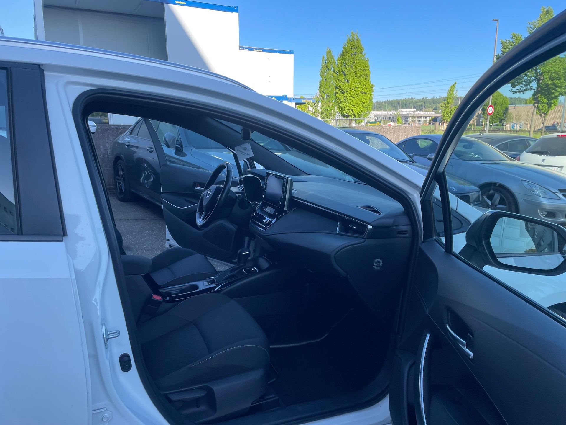 TOYOTA Corolla Touring Sports 1.8 HSD Active e-CVT-image-7