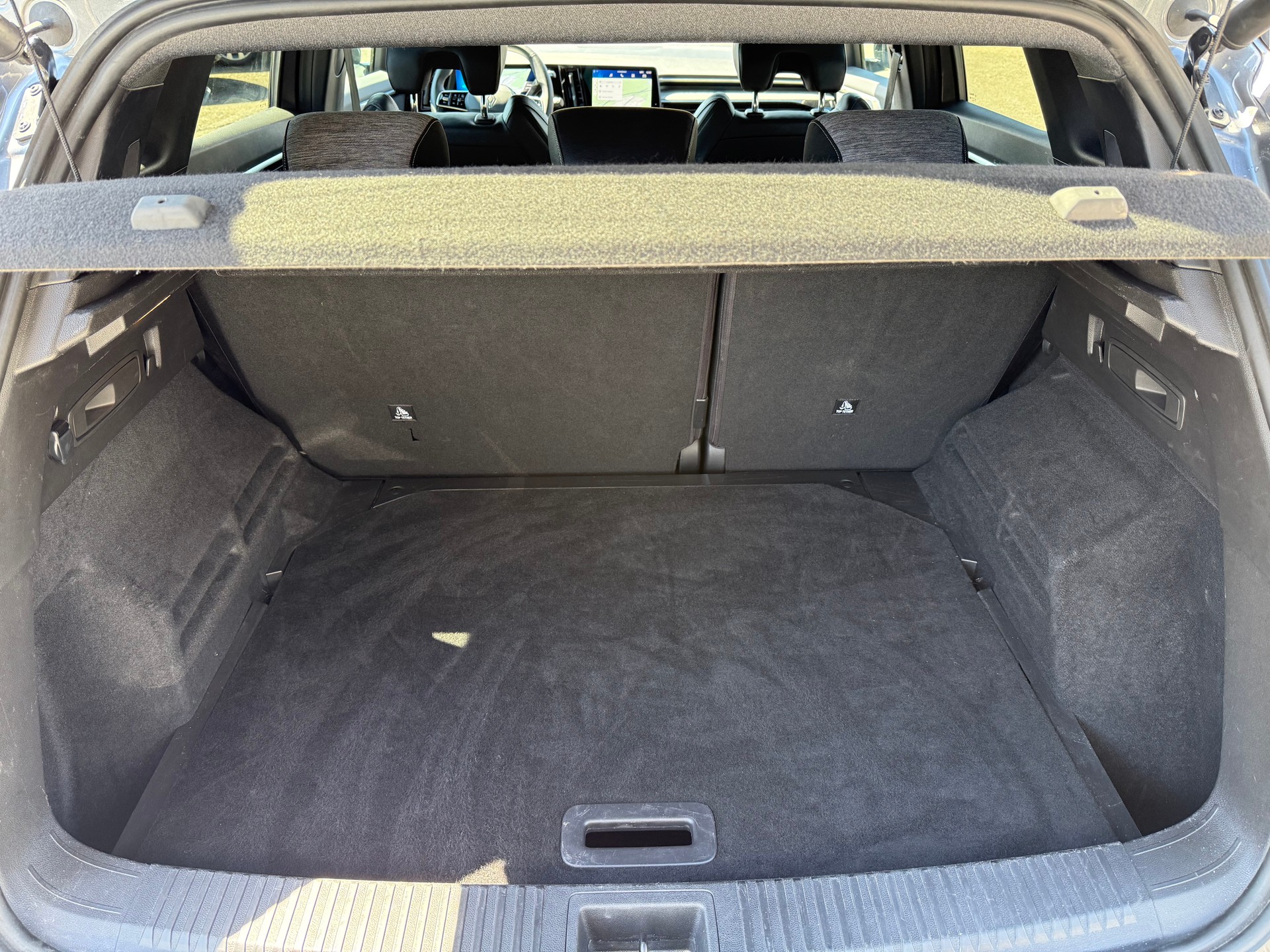 RENAULT Austral 1.2 HEV 200 Techno A-image-16