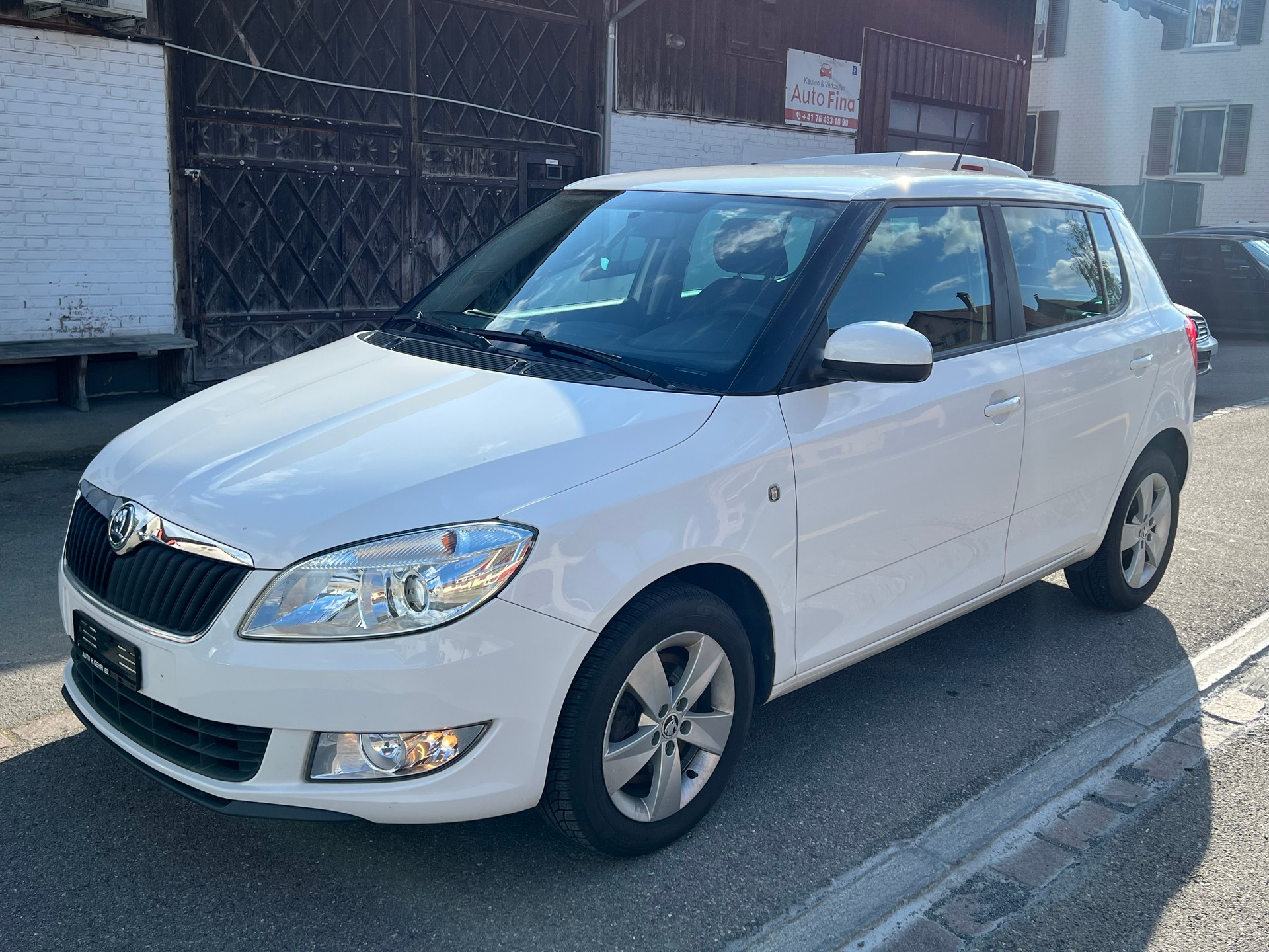 SKODA Fabia 1.2 TSI Ambition Plus-image-1