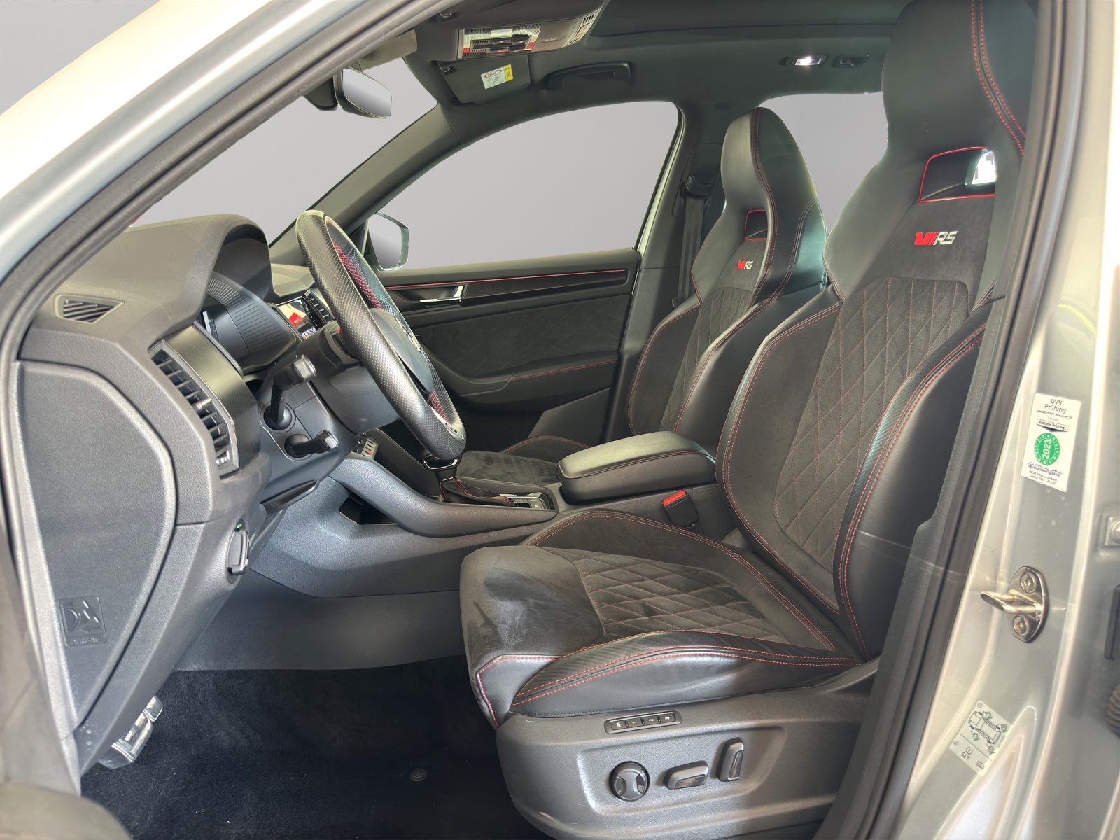 SKODA Kodiaq 2.0 Bi-TDI SCR RS 4x4 DSG-image-8