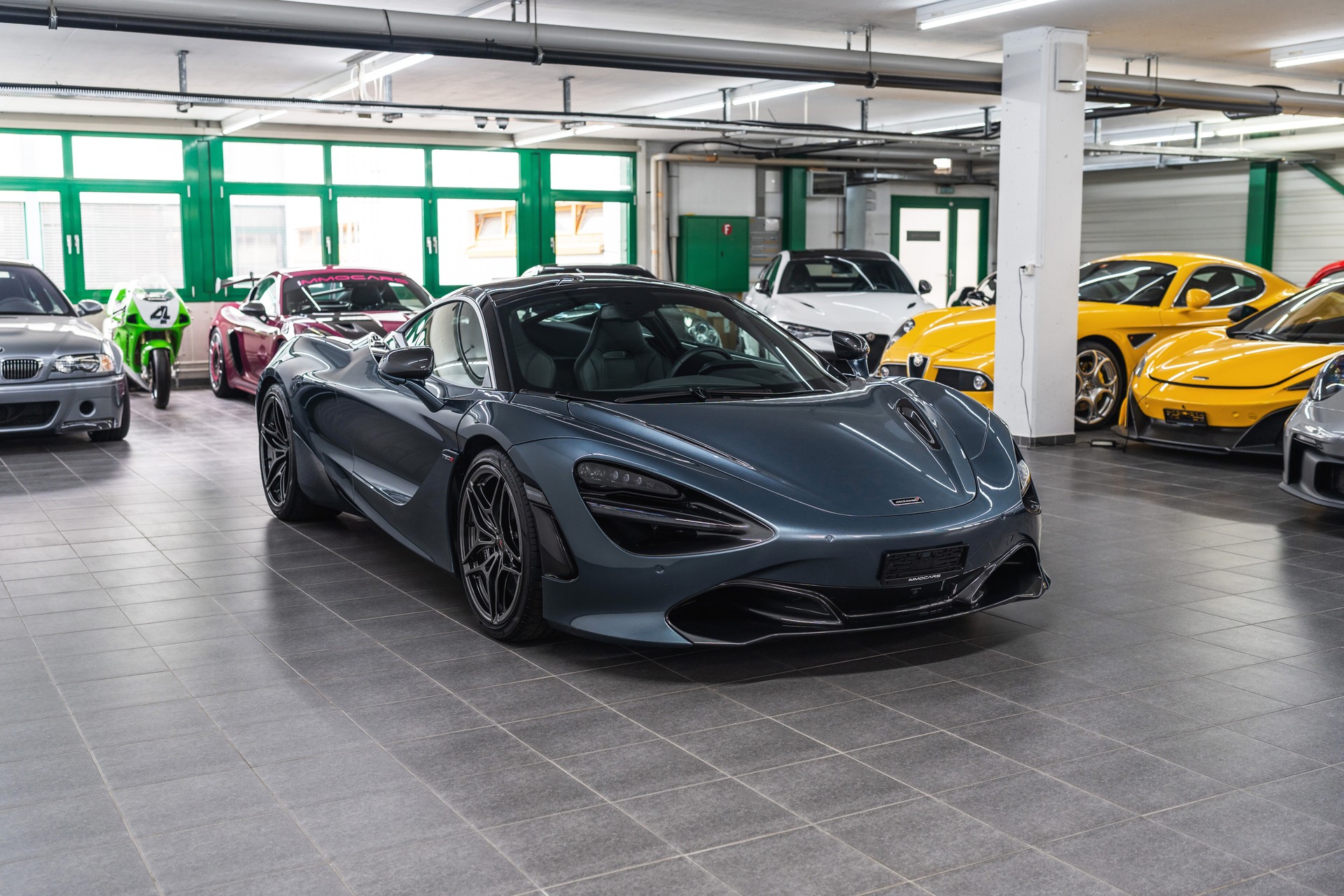 McLAREN 720S Coupé Luxury 4.0 V8 SSG-showroom-element-3