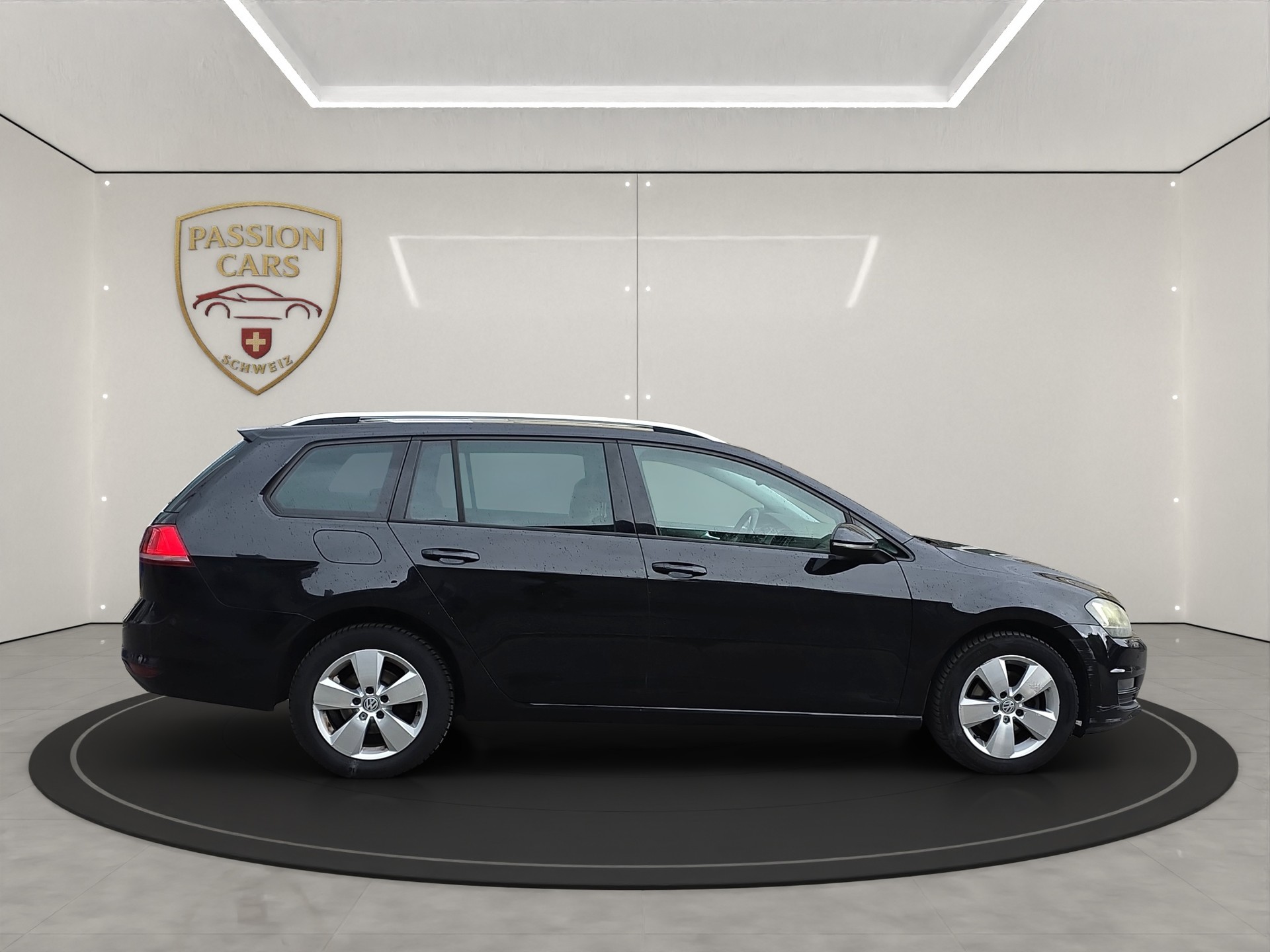 VW Golf Variant 2.0 TDI Comfortline-image-5