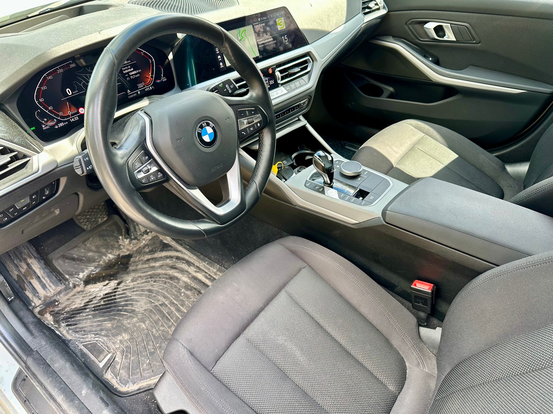 BMW 320d xDrive Touring Steptronic-image-8