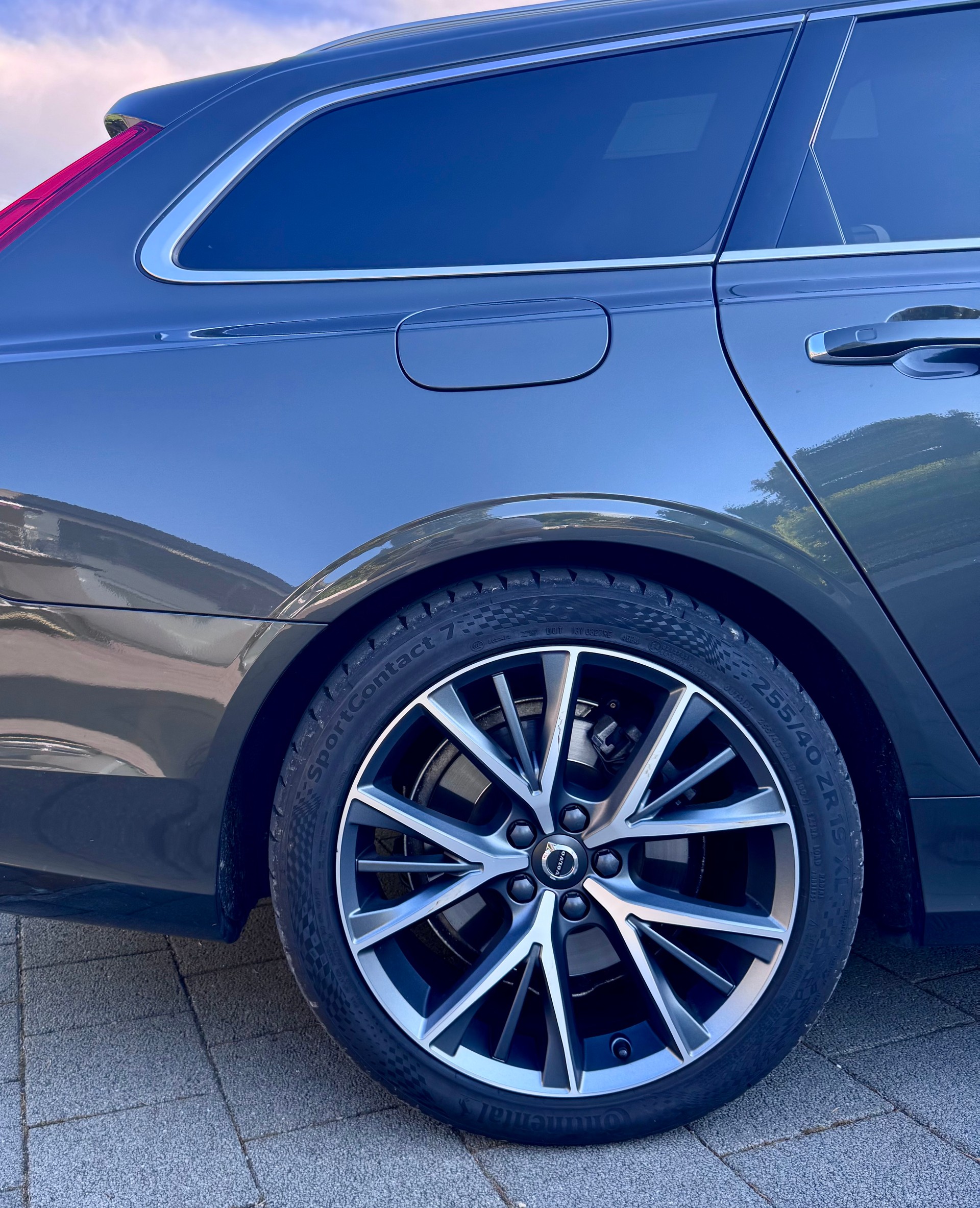 VOLVO V90 2.0 T8 TE Inscription AWD-image-8