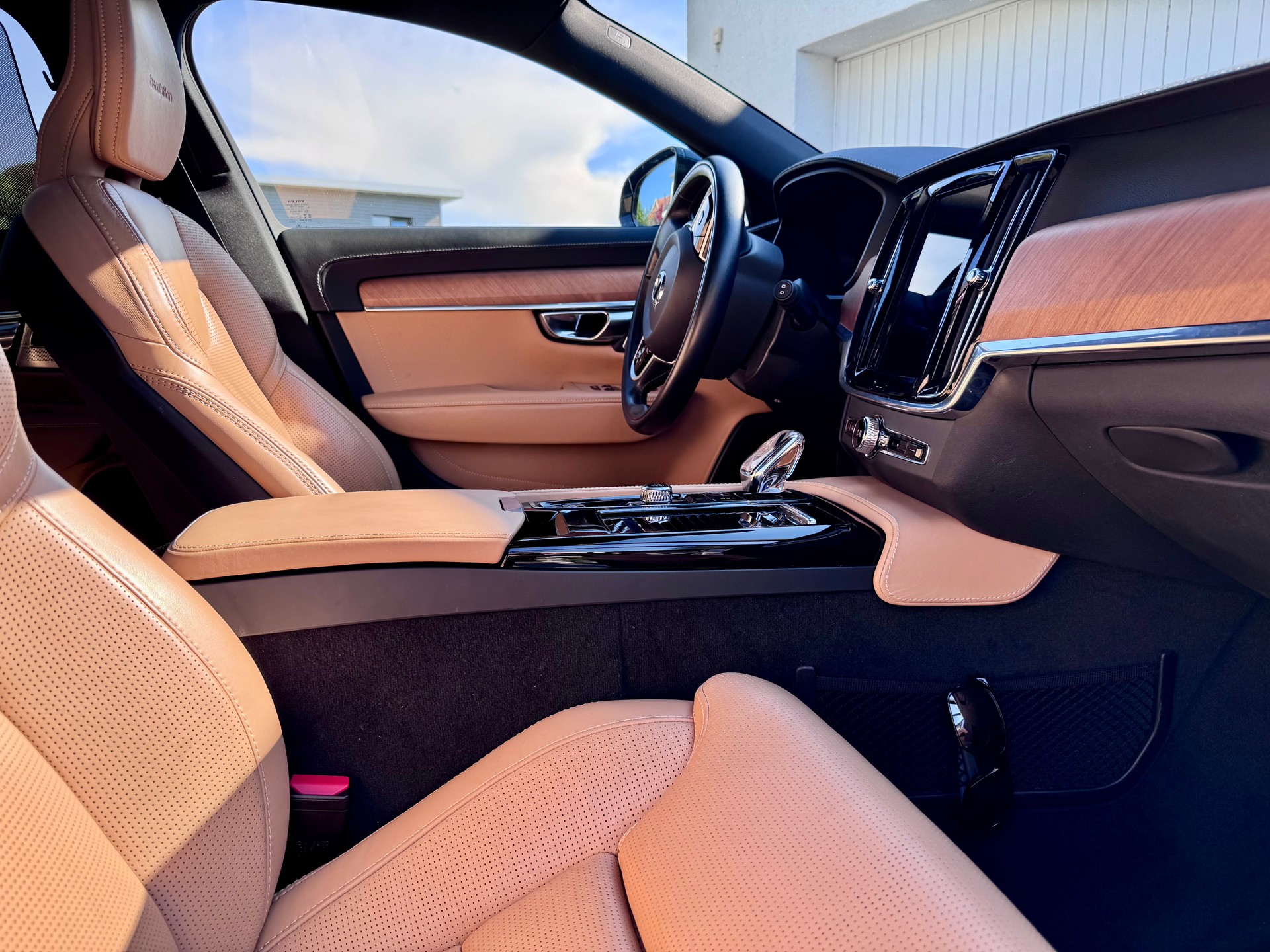 VOLVO V90 2.0 T8 TE Inscription AWD-image-3