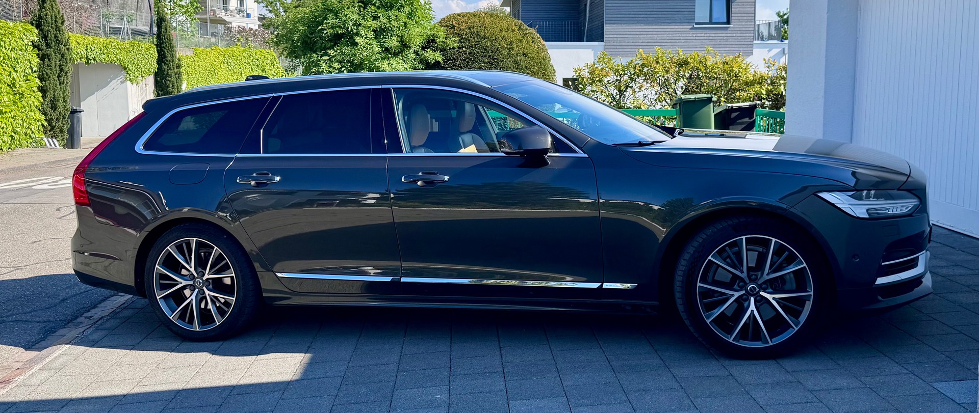 VOLVO V90 2.0 T8 TE Inscription AWD-image-1