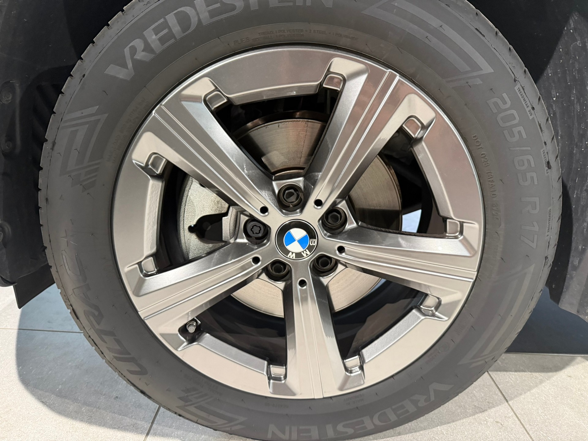 BMW X1 sDrive 18i-image-8