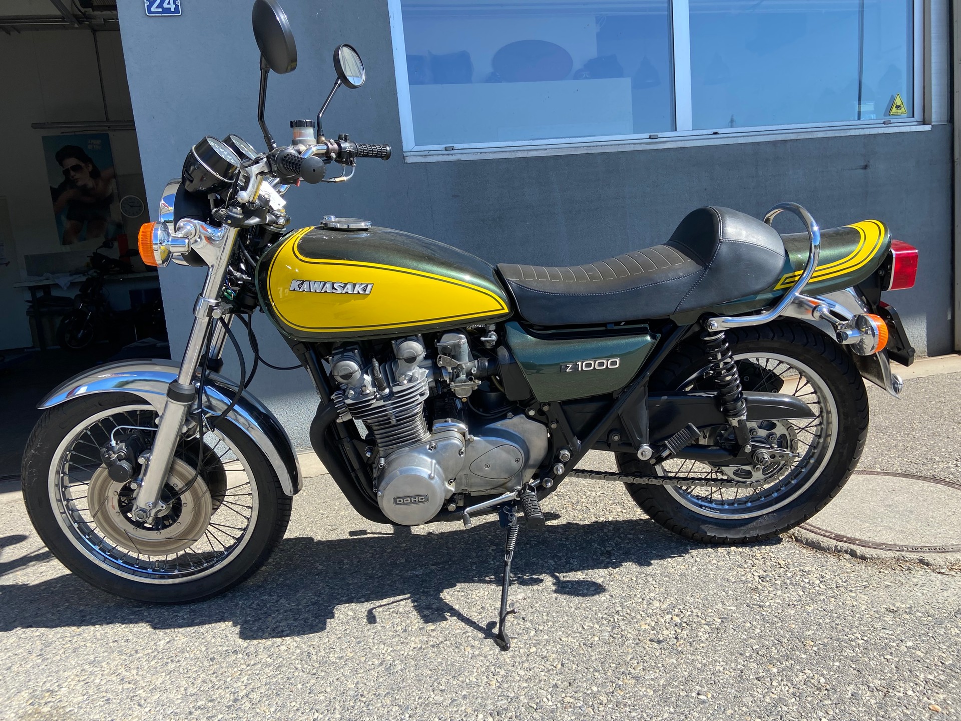 KAWASAKI KZT00A-image-1