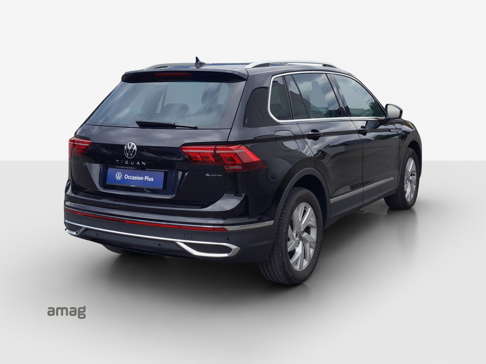VW Tiguan 2.0 TDI SCR Elegance 4Motion DSG-image-4