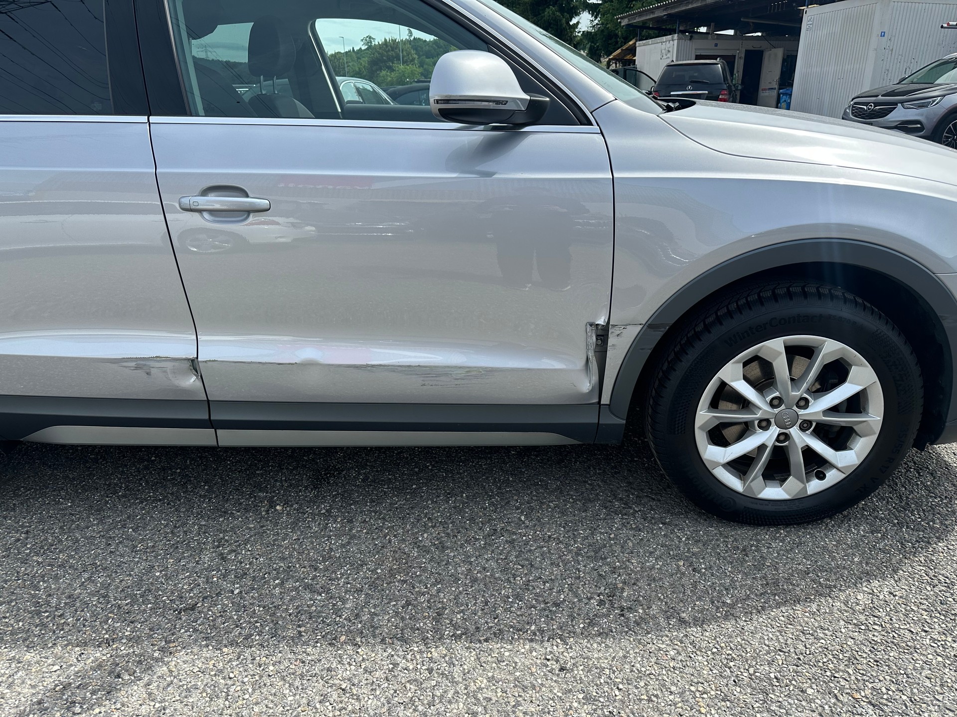 AUDI Q3 2.0 TDI-image-2