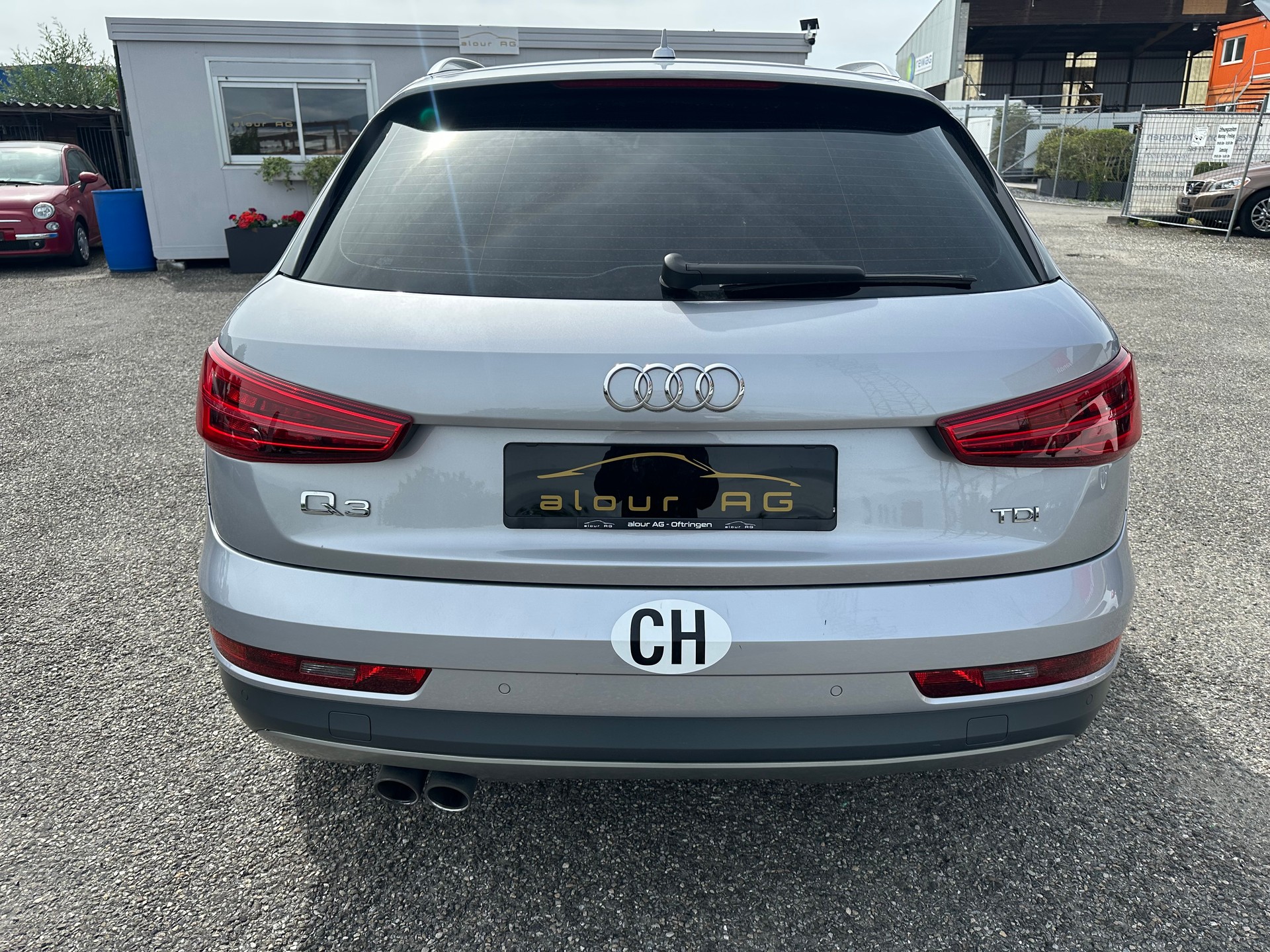 AUDI Q3 2.0 TDI-image-5