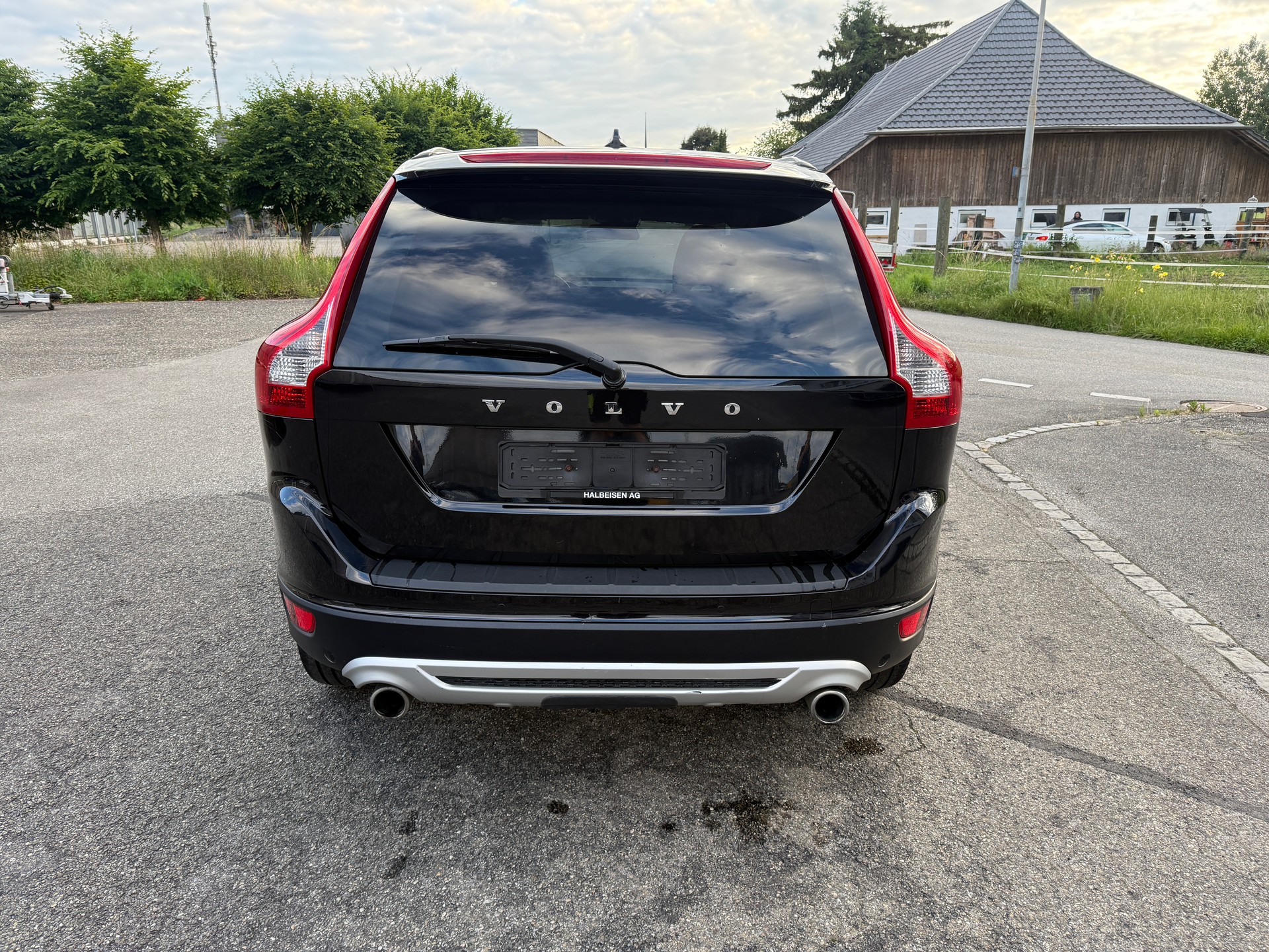 VOLVO XC60 D5 AWD R-Design Geartronic-showroom-element-3