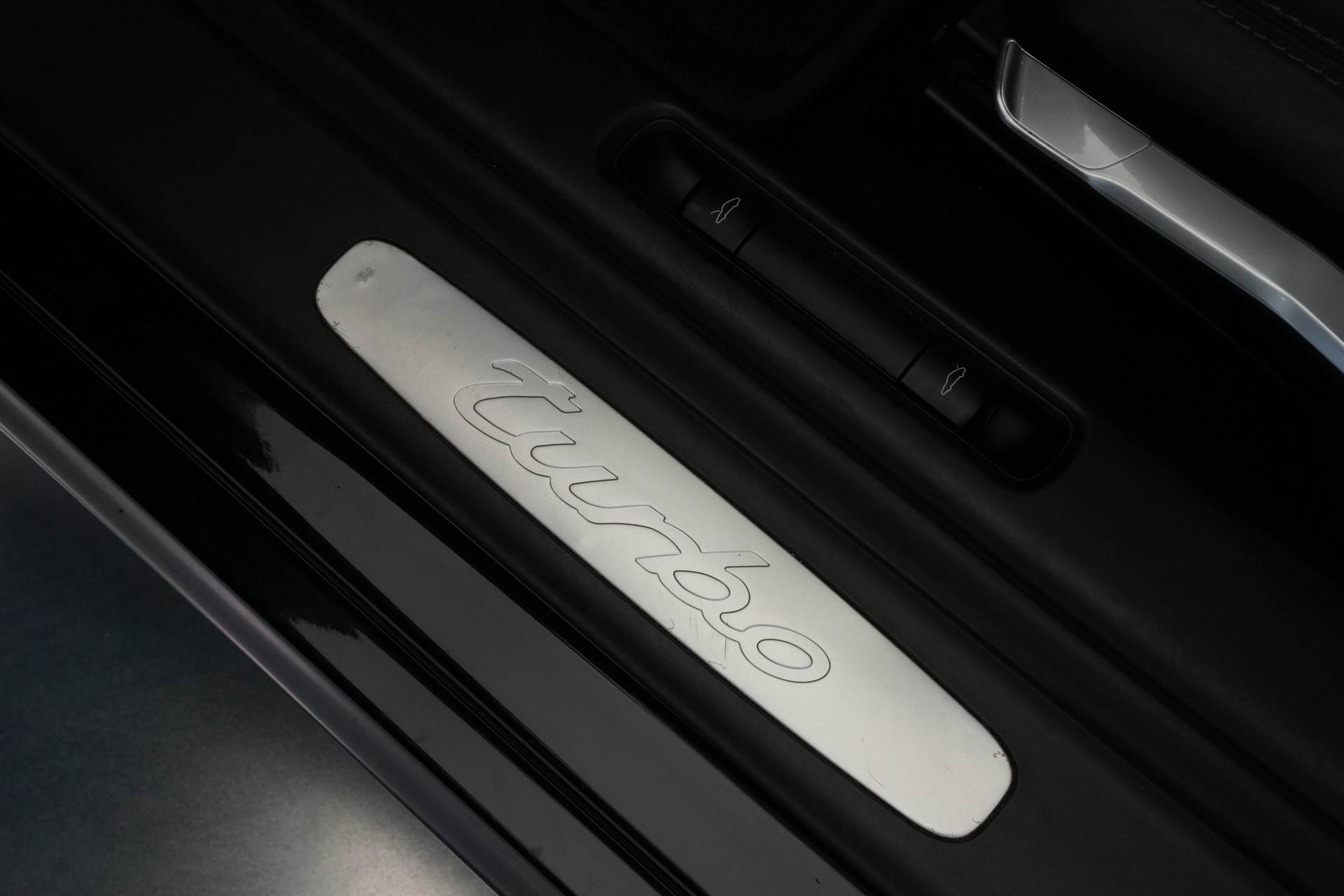 PORSCHE 911 Turbo 997.2 *Rinspeed Felgen*-image-16