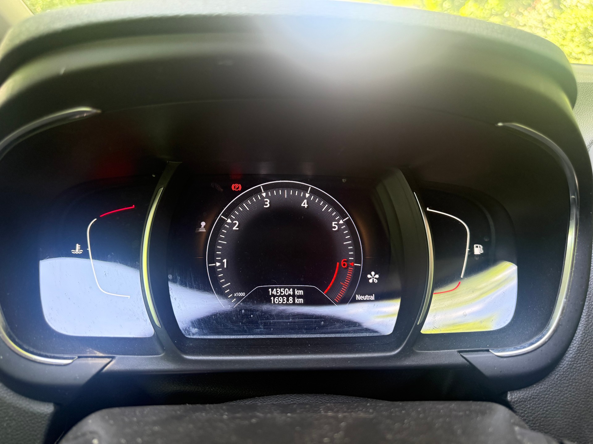 RENAULT Scénic 1.2 16V Turbo Bose-image-9