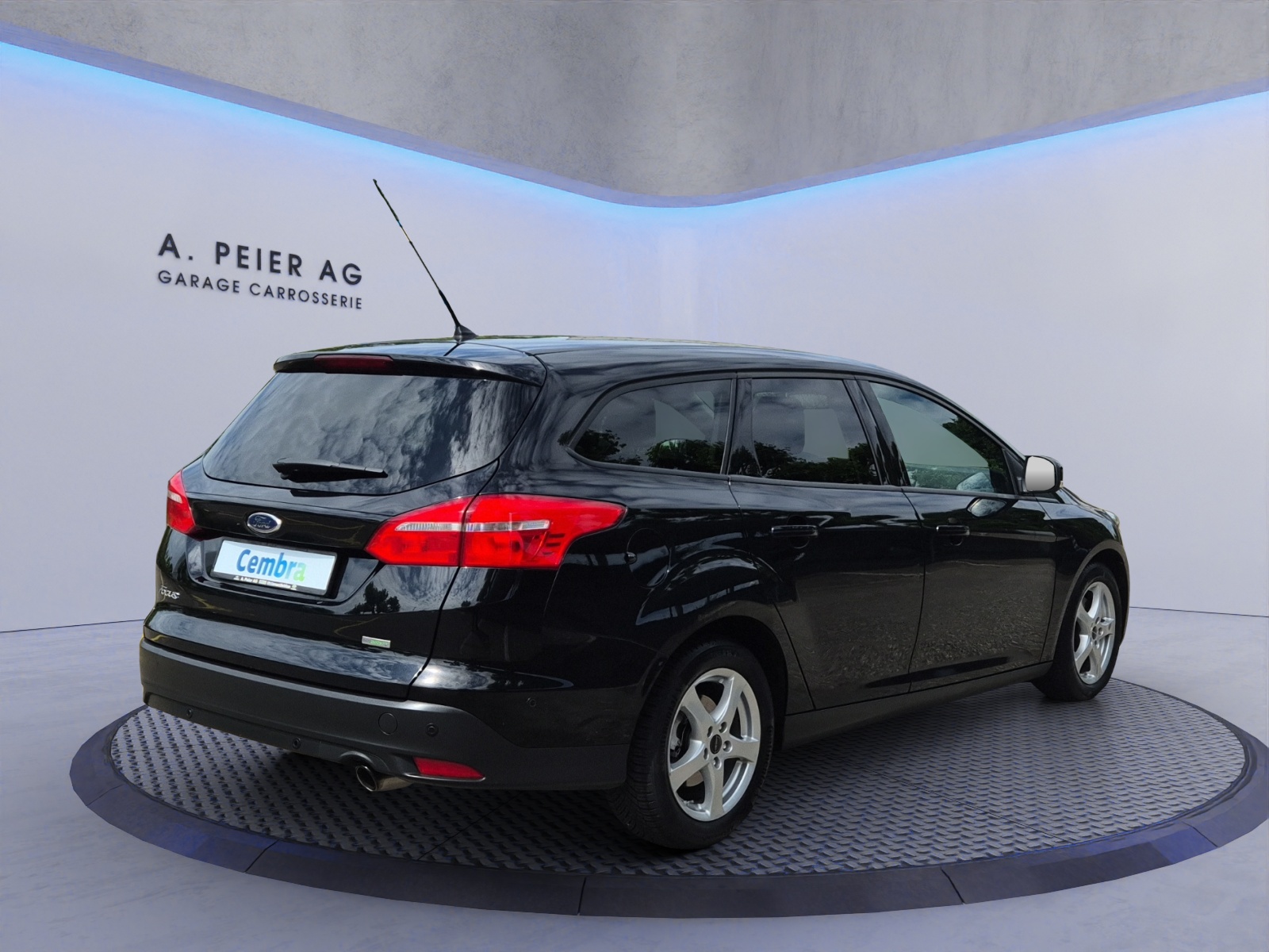FORD Focus 1.5 SCTi Titanium-showroom-element-3