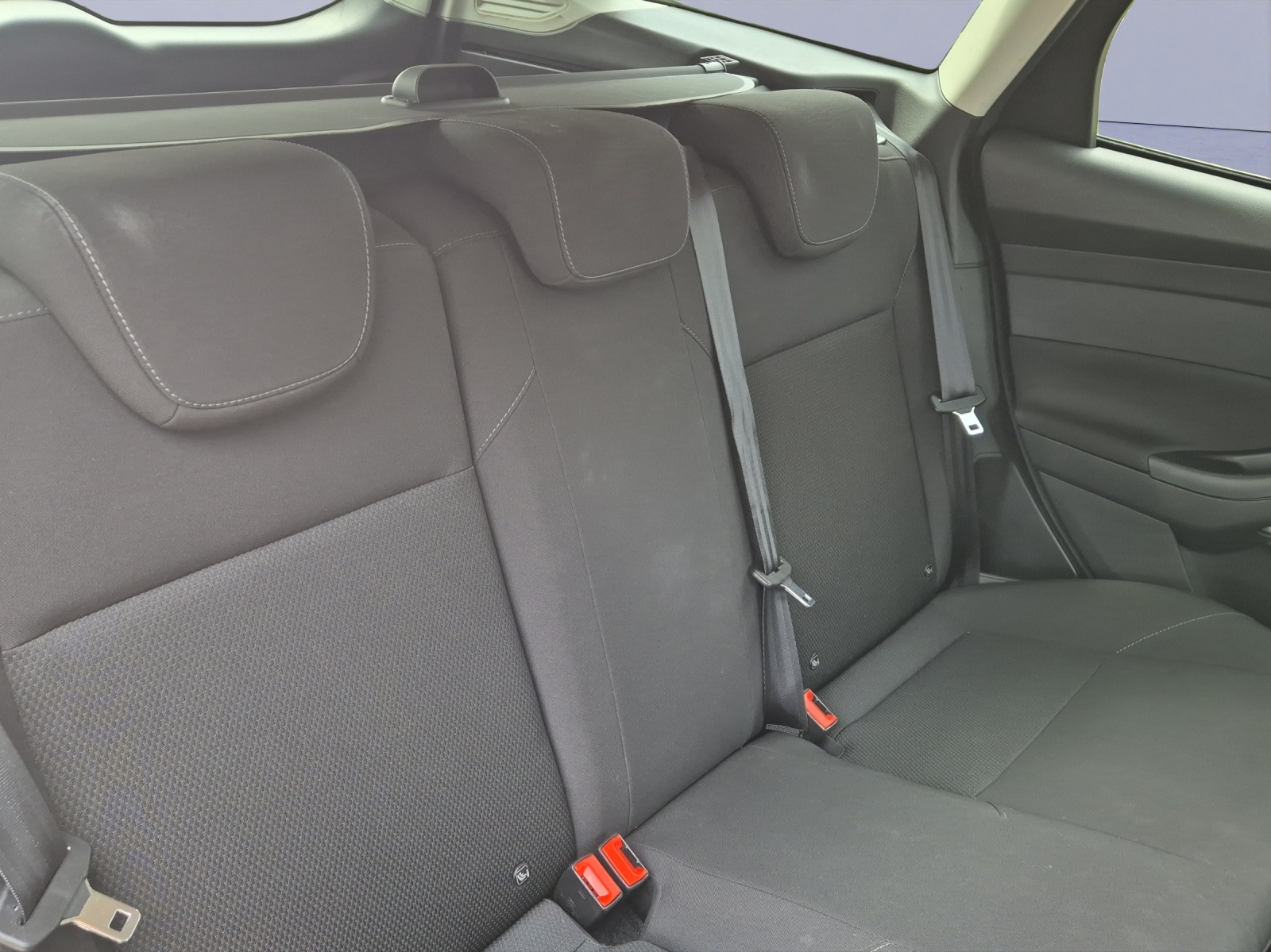 FORD Focus 1.5 SCTi Titanium-image-13