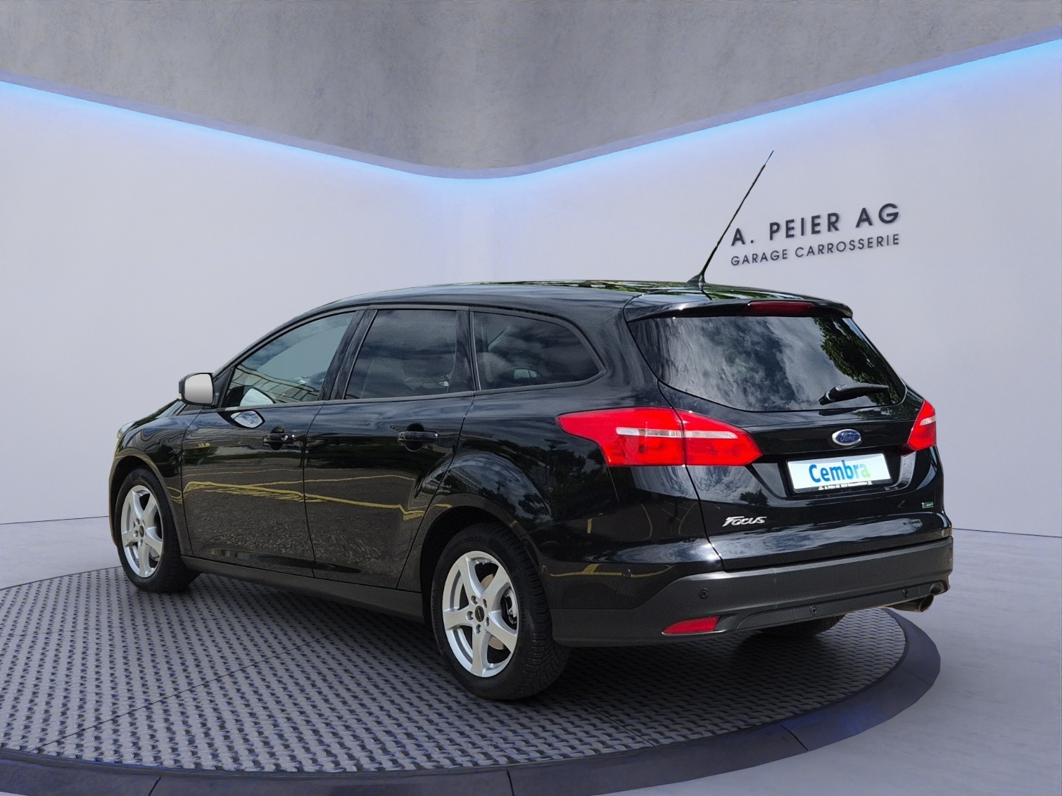 FORD Focus 1.5 SCTi Titanium-showroom-element-2