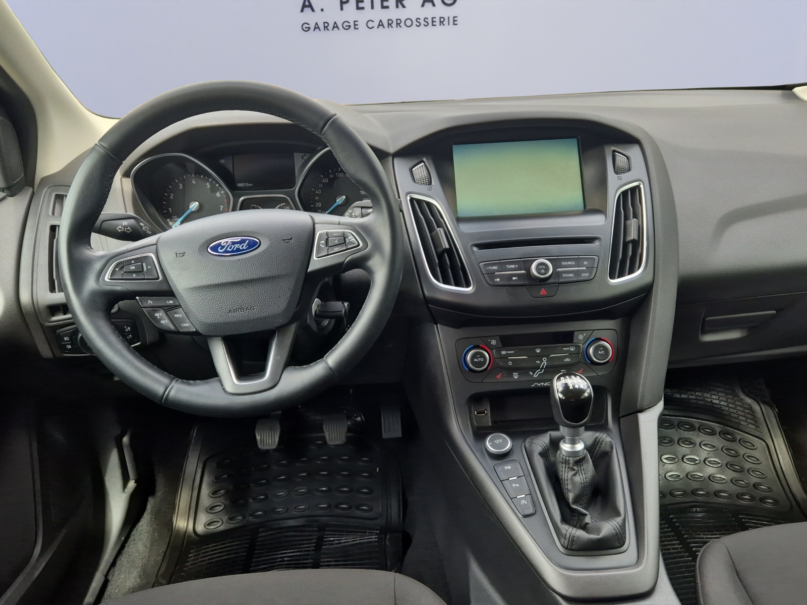 FORD Focus 1.5 SCTi Titanium-image-8