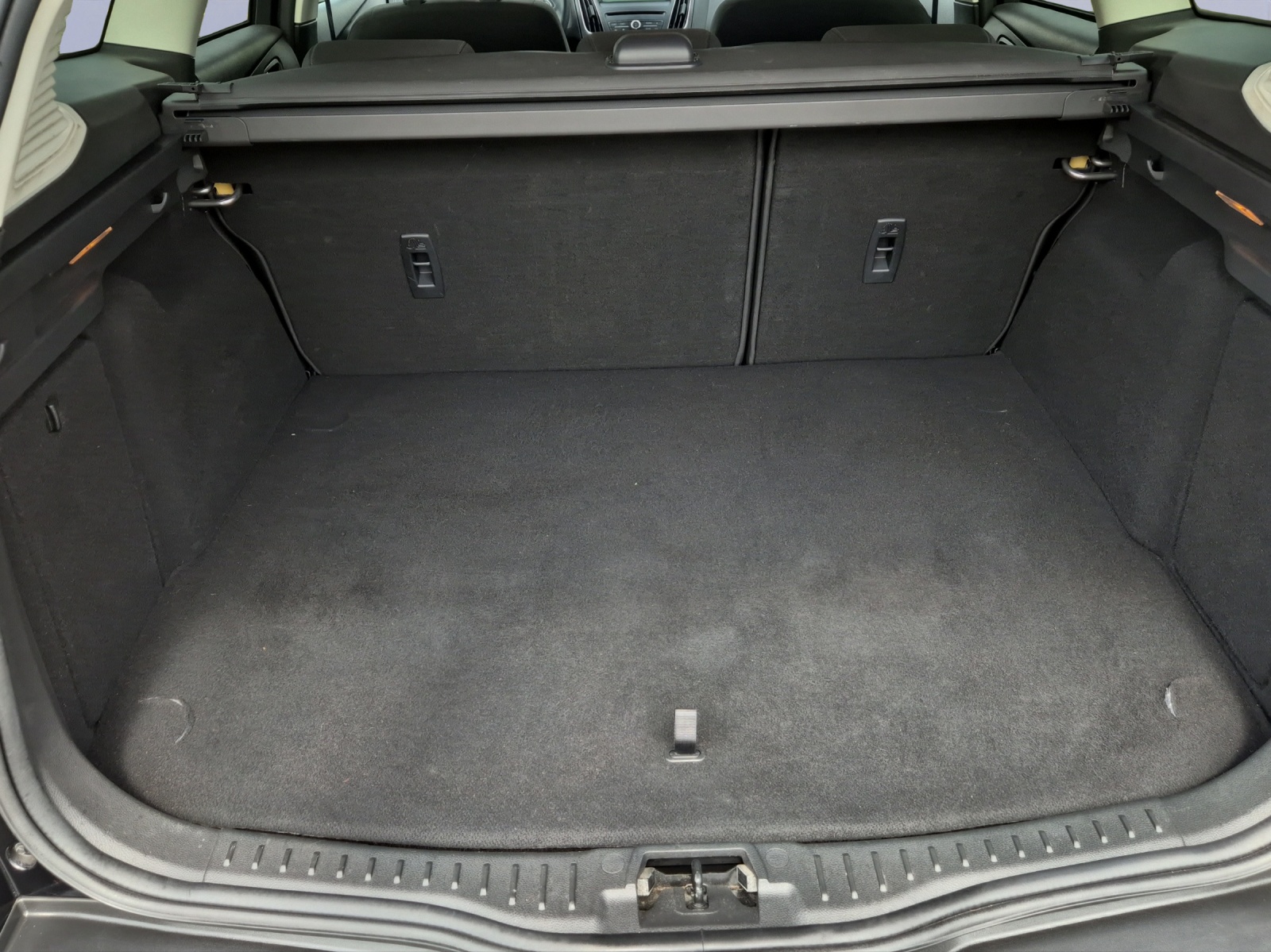 FORD Focus 1.5 SCTi Titanium-image-14
