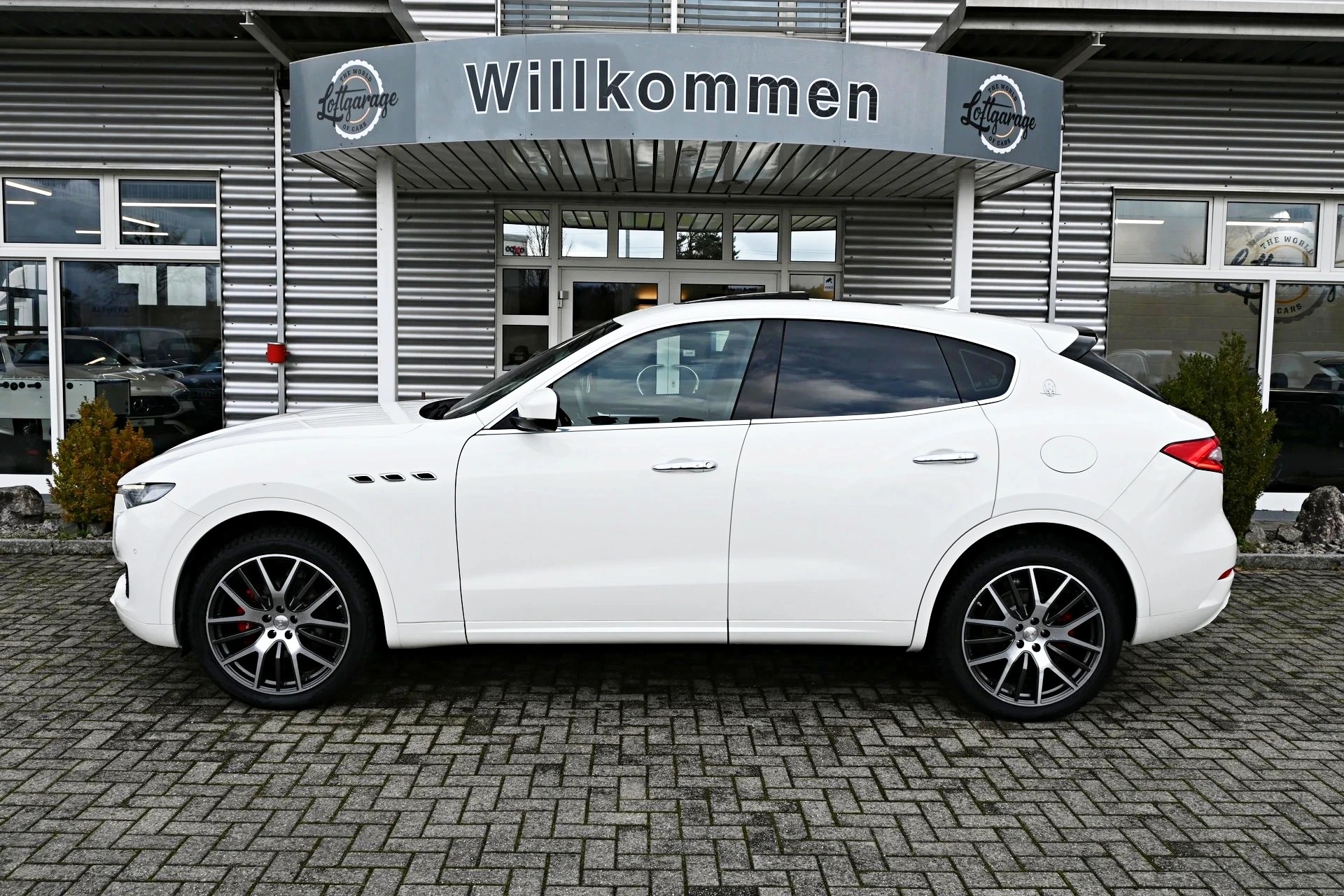 MASERATI Levante D 3.0 V6 Automatica 4X4 275PS (CH Auto)-image-5