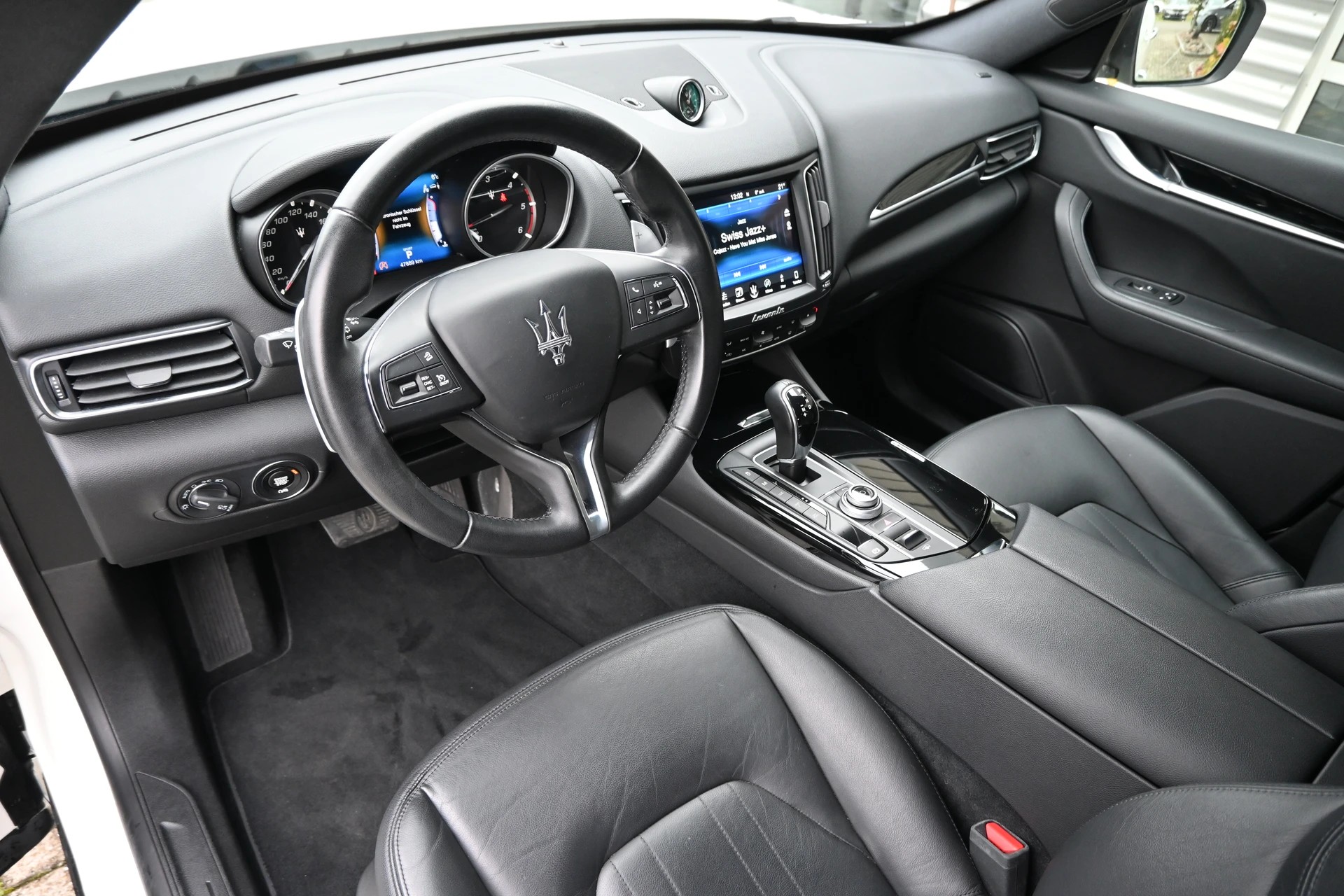 MASERATI Levante D 3.0 V6 Automatica 4X4 275PS (CH Auto)-image-8