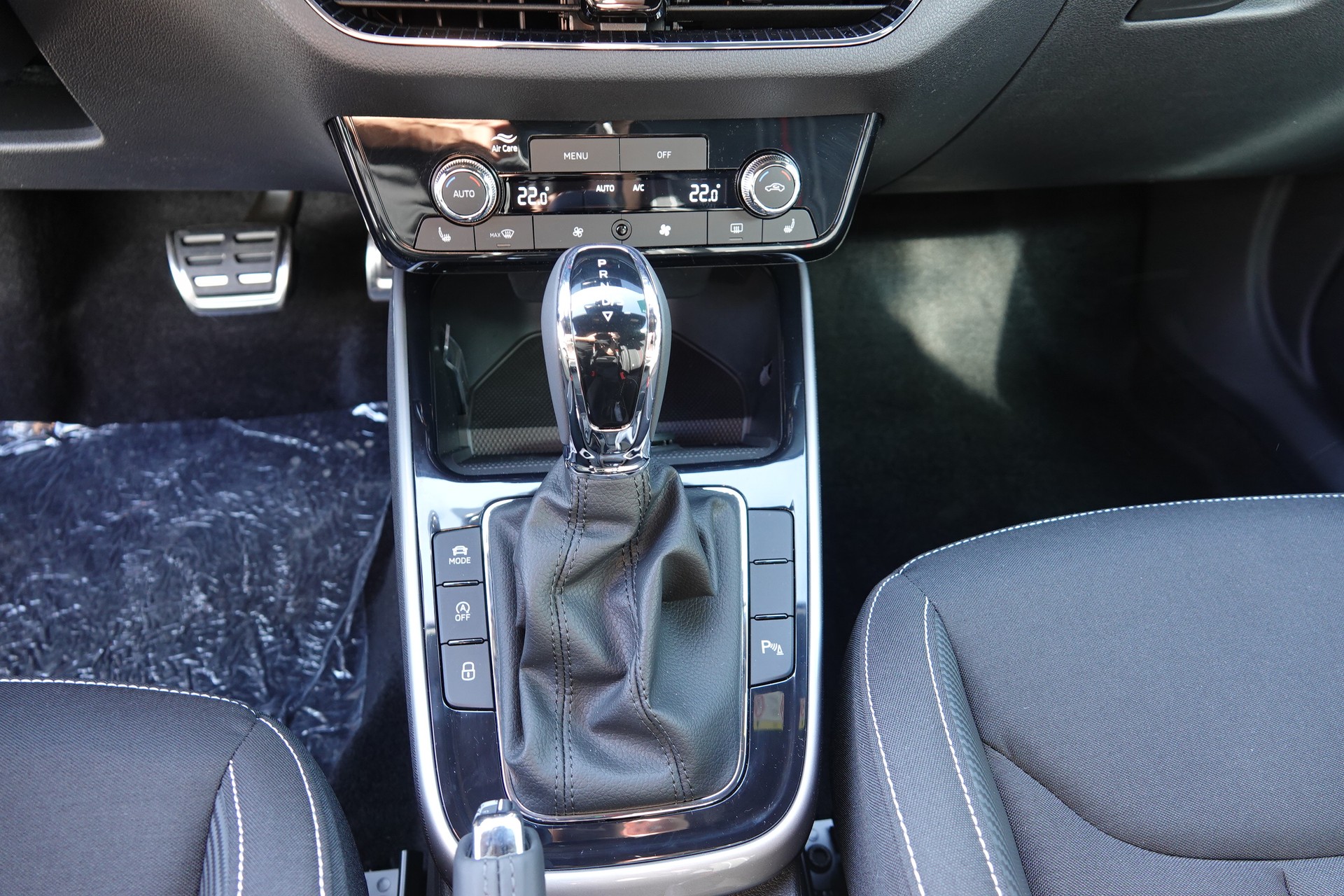 SKODA Fabia 1.5 TSI 130 DSG-image-11