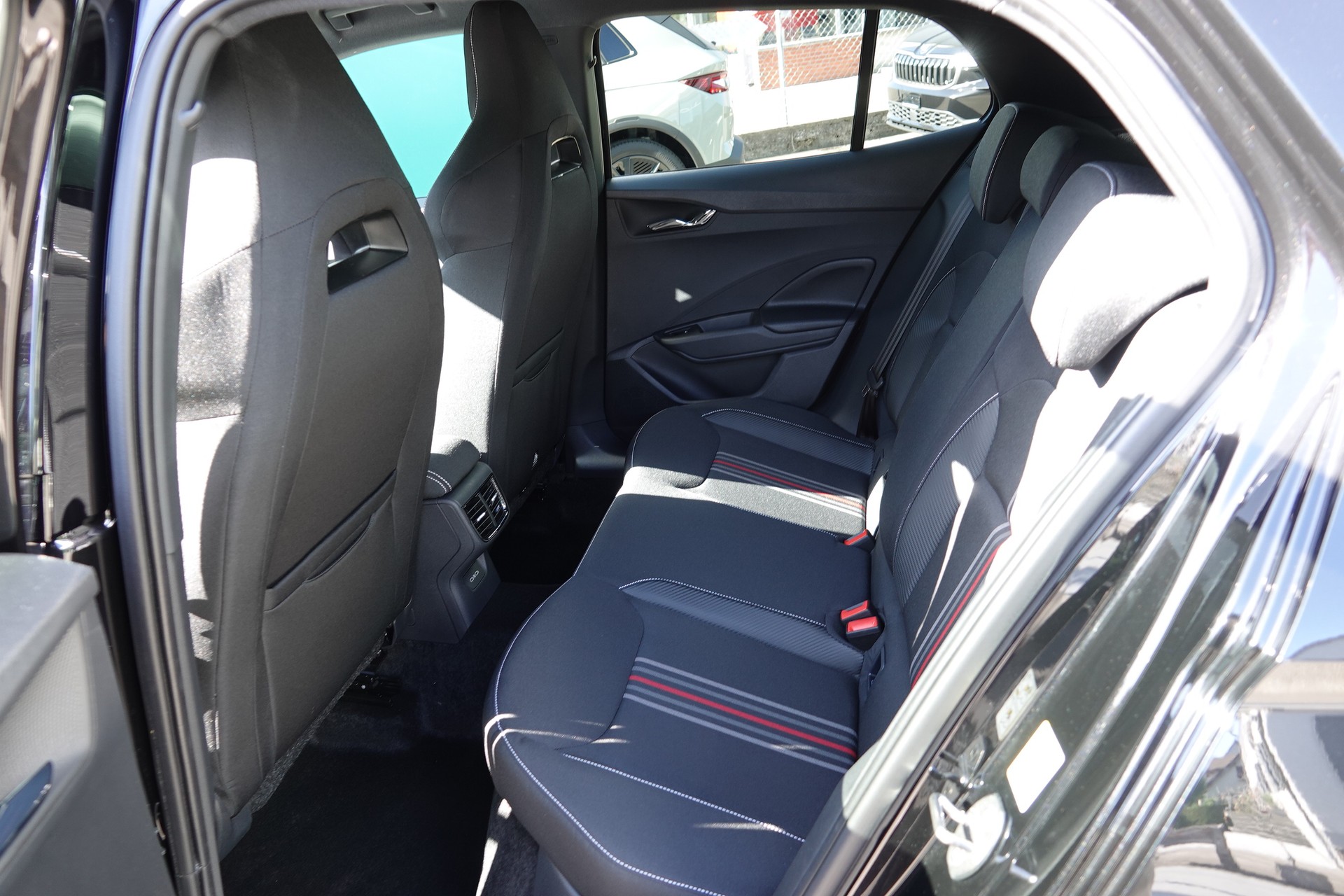 SKODA Fabia 1.5 TSI 130 DSG-image-15
