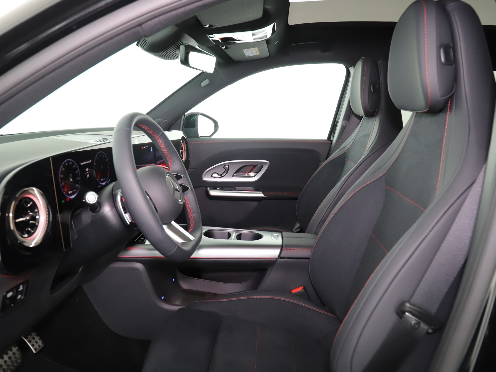 MERCEDES-BENZ GLB 220 4Matic 8G-Tronic-image-9