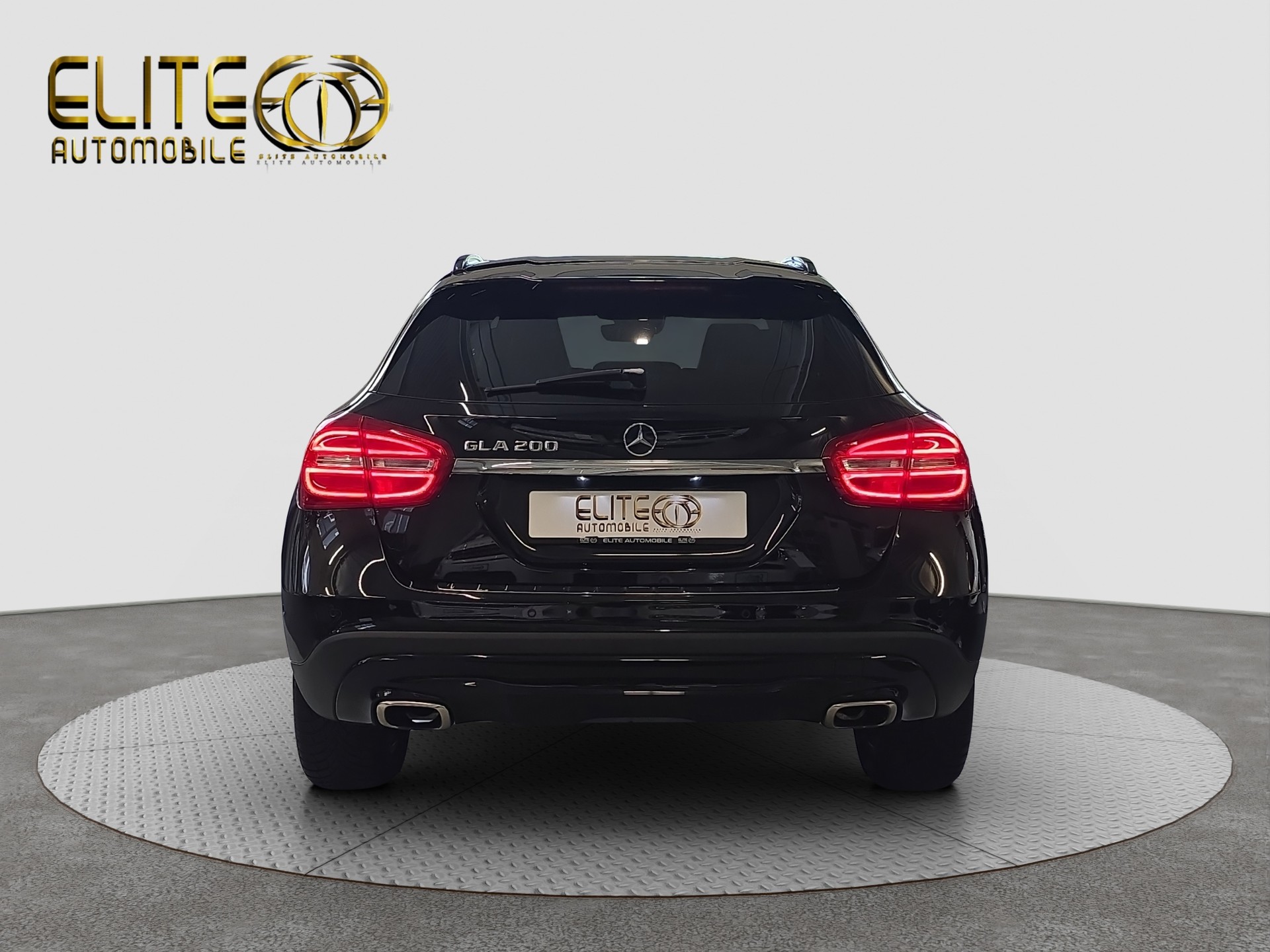 MERCEDES-BENZ GLA 200 Night Star 7G-DCT-image-6