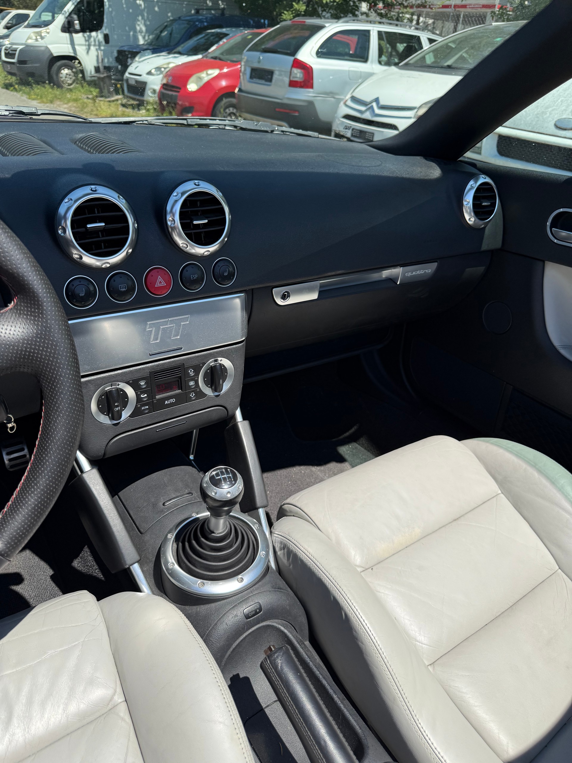 AUDI TT Roadster 1.8 T quattro-image-7