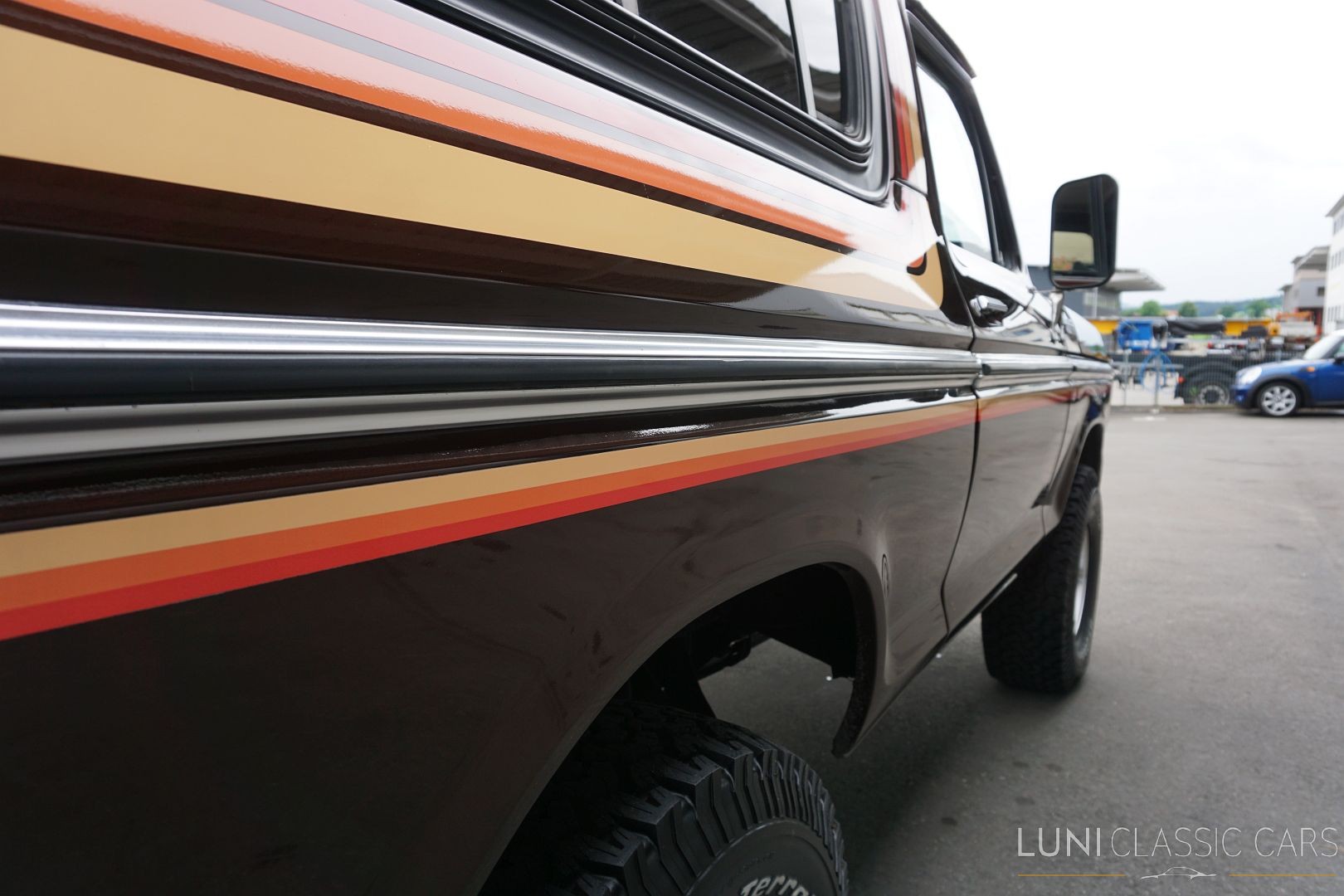 FORD Bronco-image-15