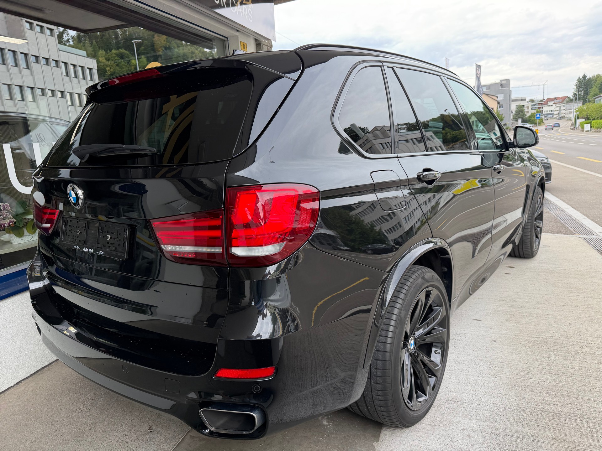 BMW X5 xDrive 40d Steptronic-image-4