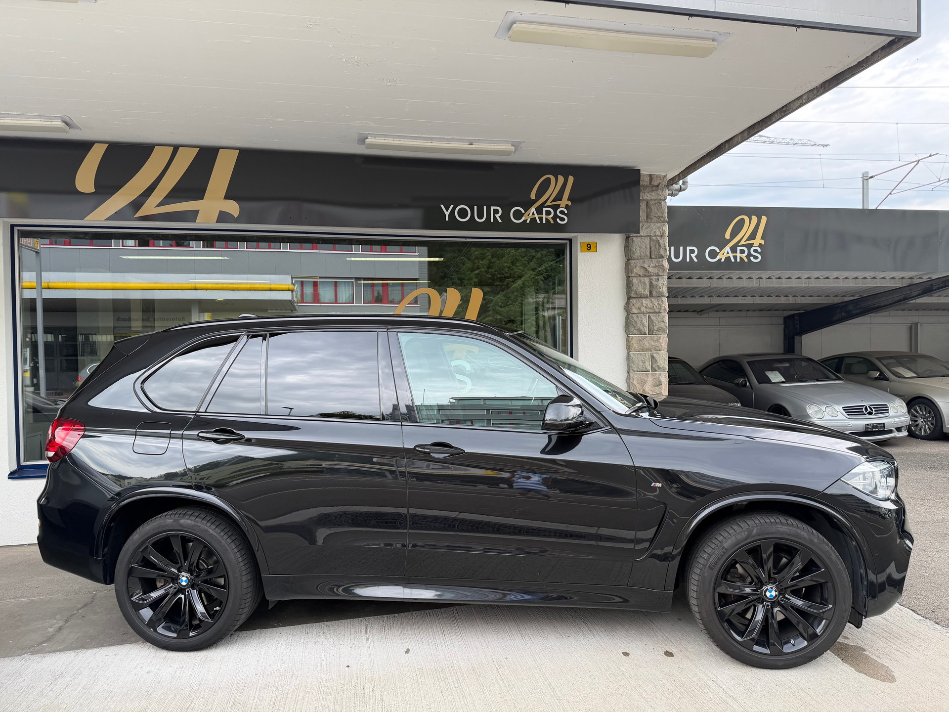 BMW X5 xDrive 40d Steptronic-showroom-element-3