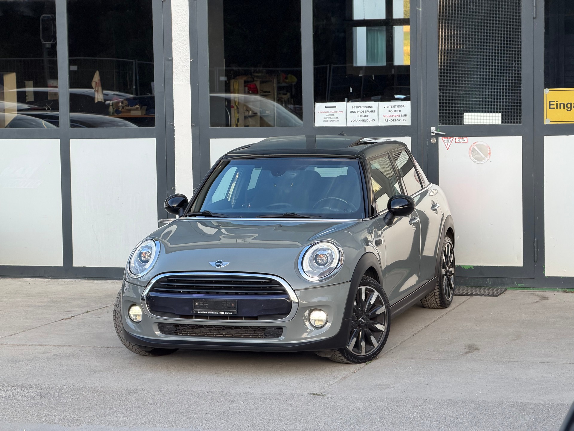 MINI Cooper Classic Edition Steptronic