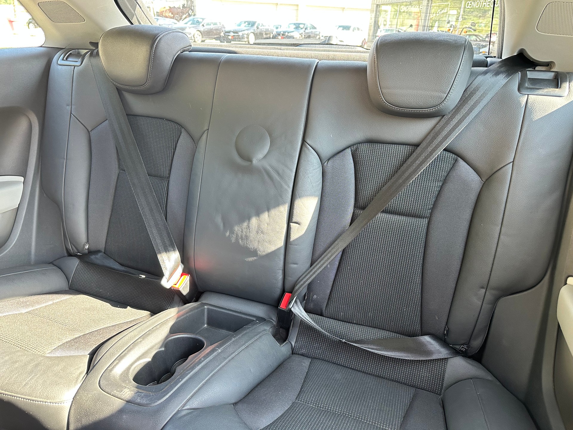 AUDI A1 1.4 TFSI Ambition S-tronic-image-22