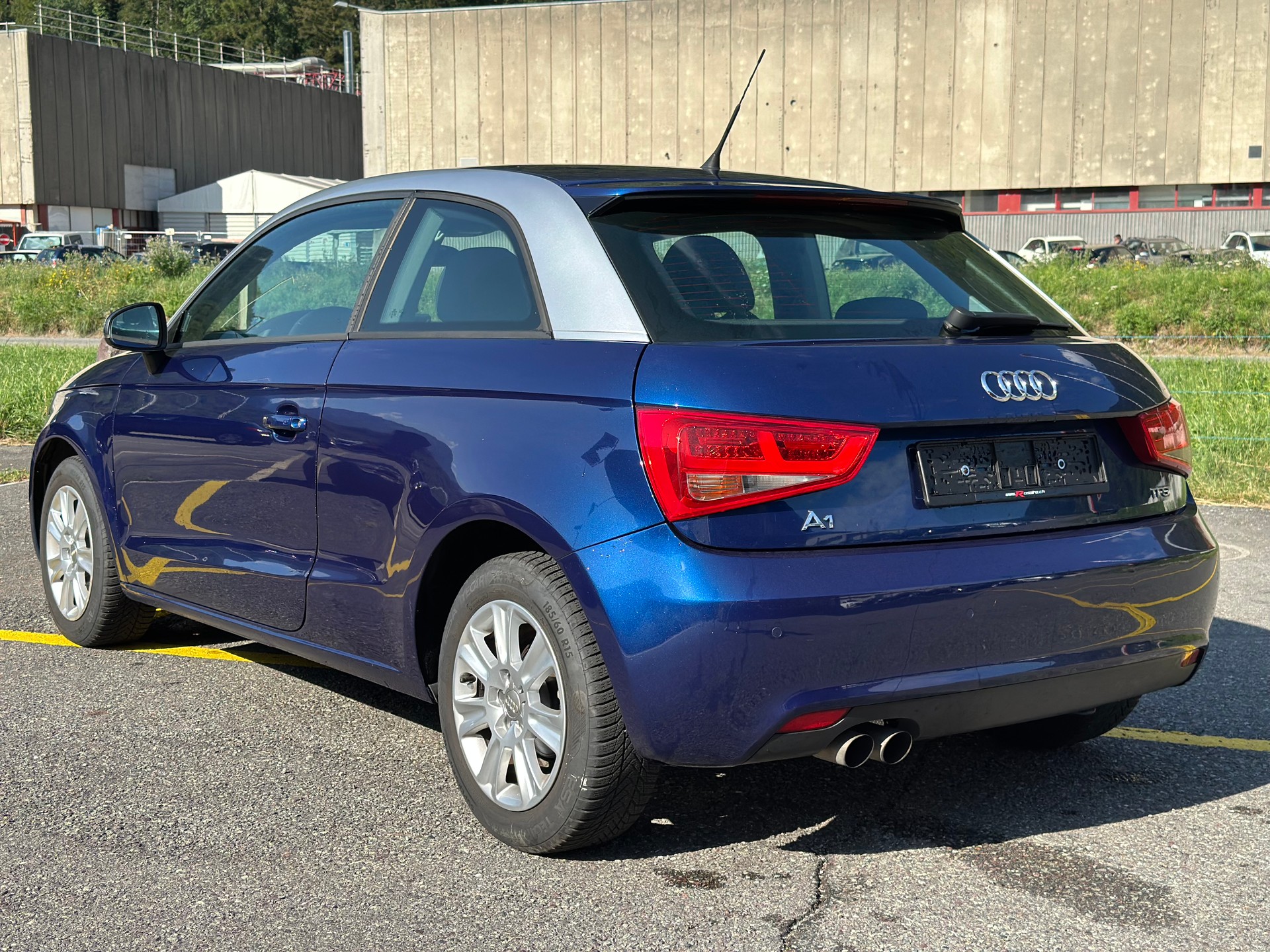 AUDI A1 1.4 TFSI Ambition S-tronic-image-5