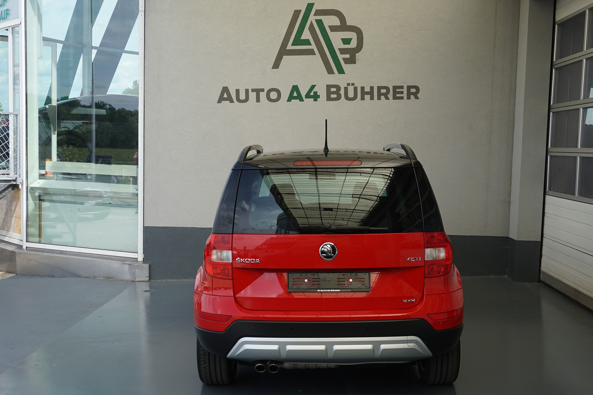 SKODA Yeti 1.4 TSI Outdoor Adventure 4x4 150PS DSG-Automat-image-8