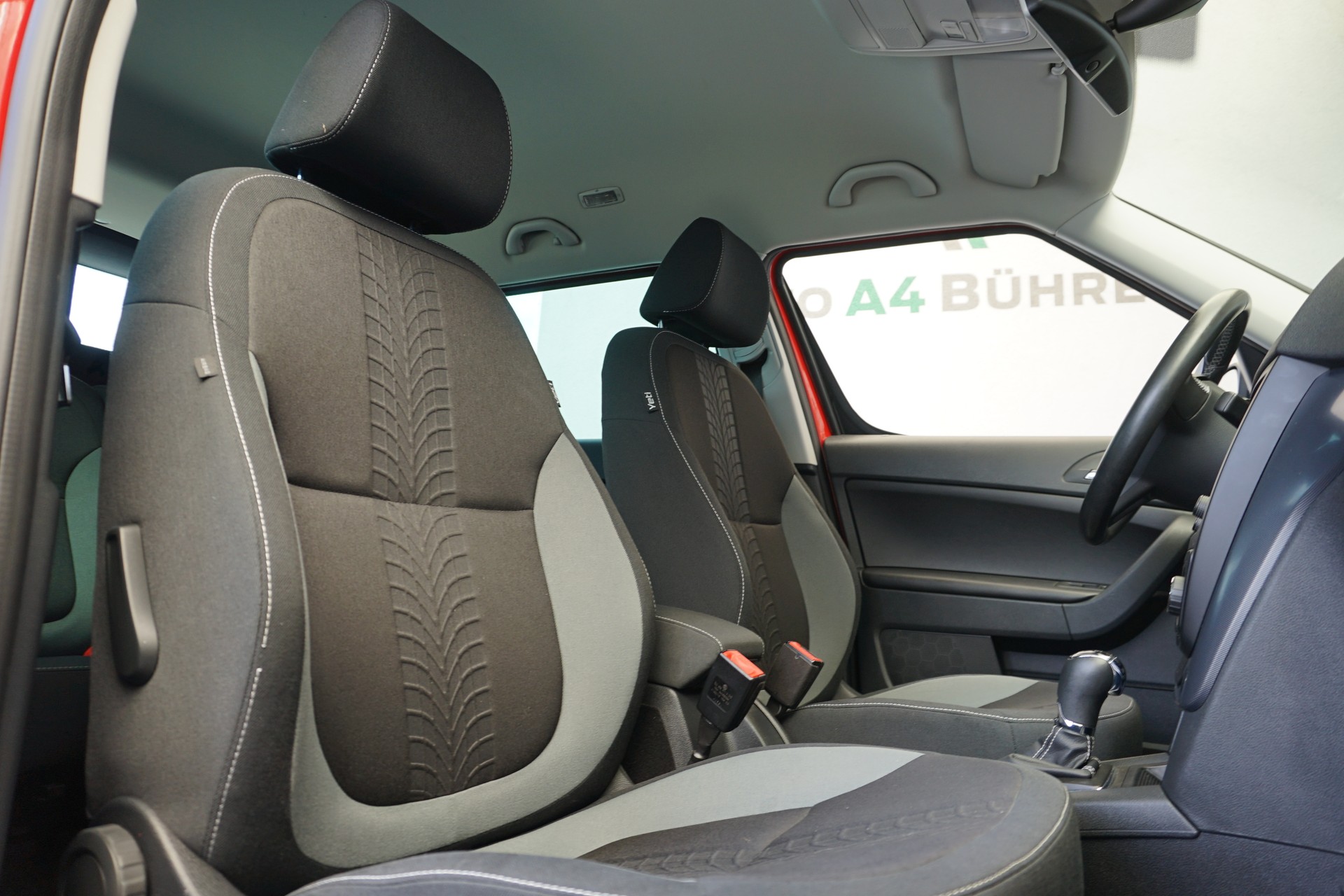 SKODA Yeti 1.4 TSI Outdoor Adventure 4x4 150PS DSG-Automat-image-19