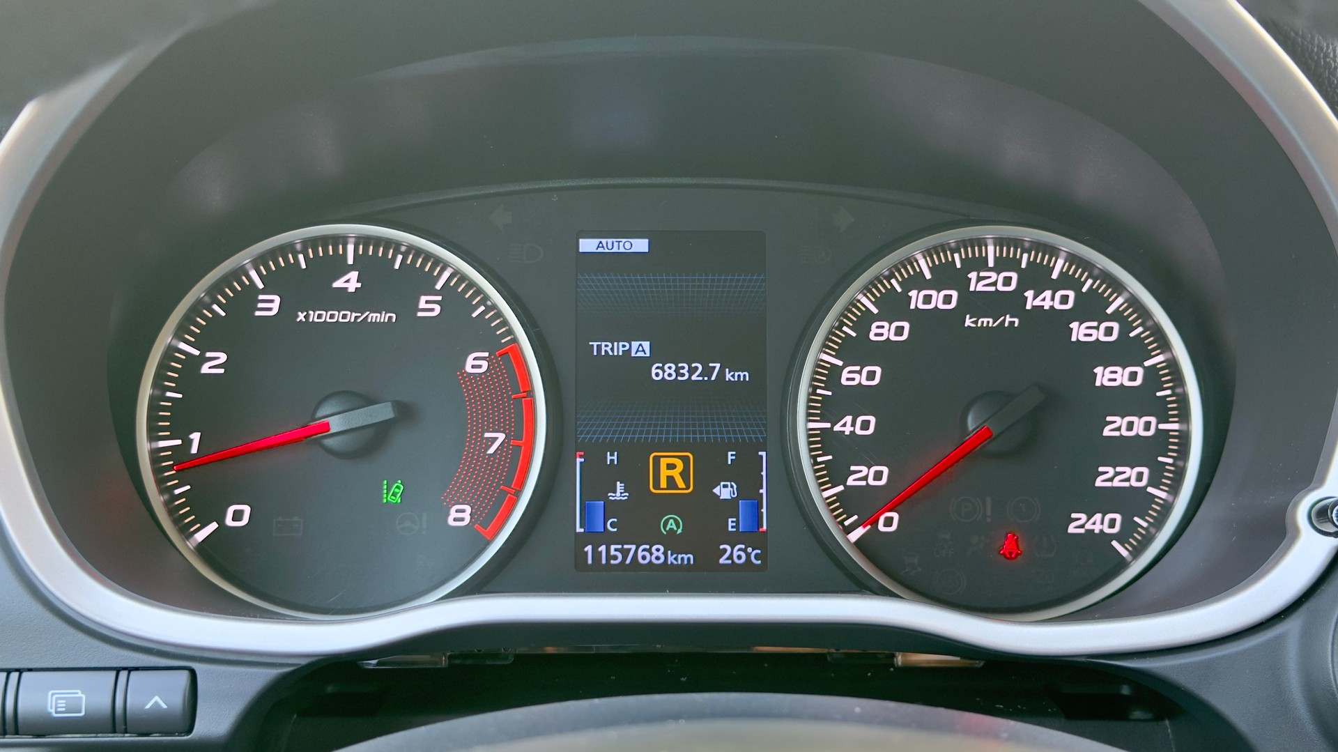 MITSUBISHI Eclipse Cross 1.5 T-Mivec Diamond Black Line 4WD CVT-image-10