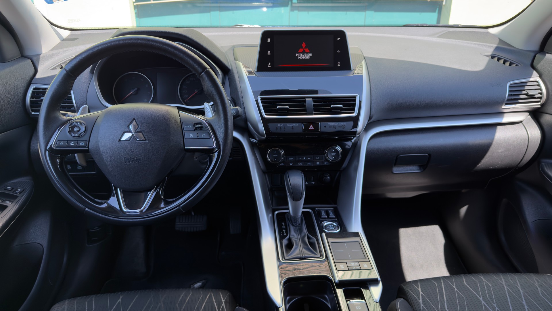MITSUBISHI Eclipse Cross 1.5 T-Mivec Diamond Black Line 4WD CVT-image-8