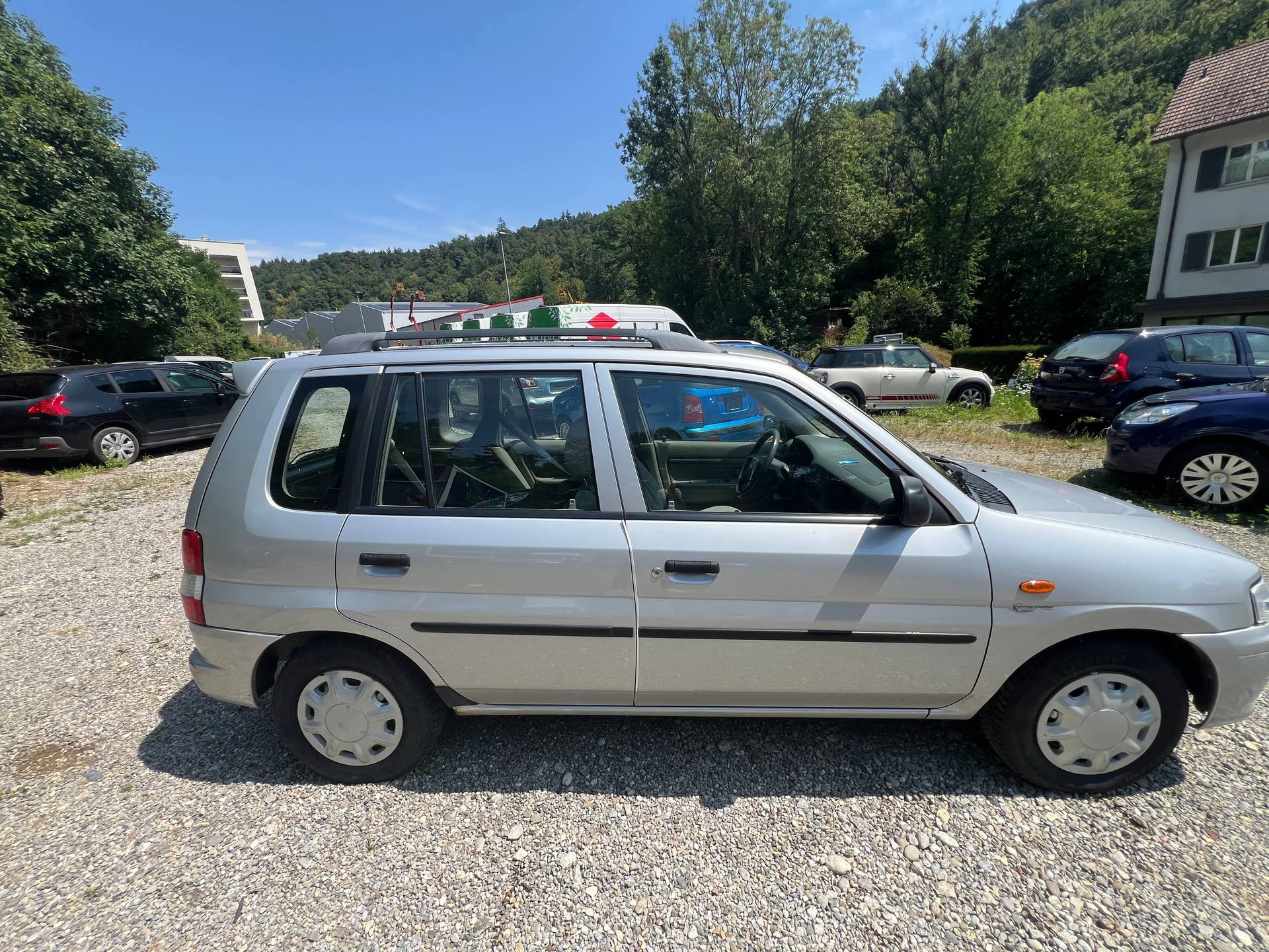 MAZDA Demio 1.5i-16-image-3